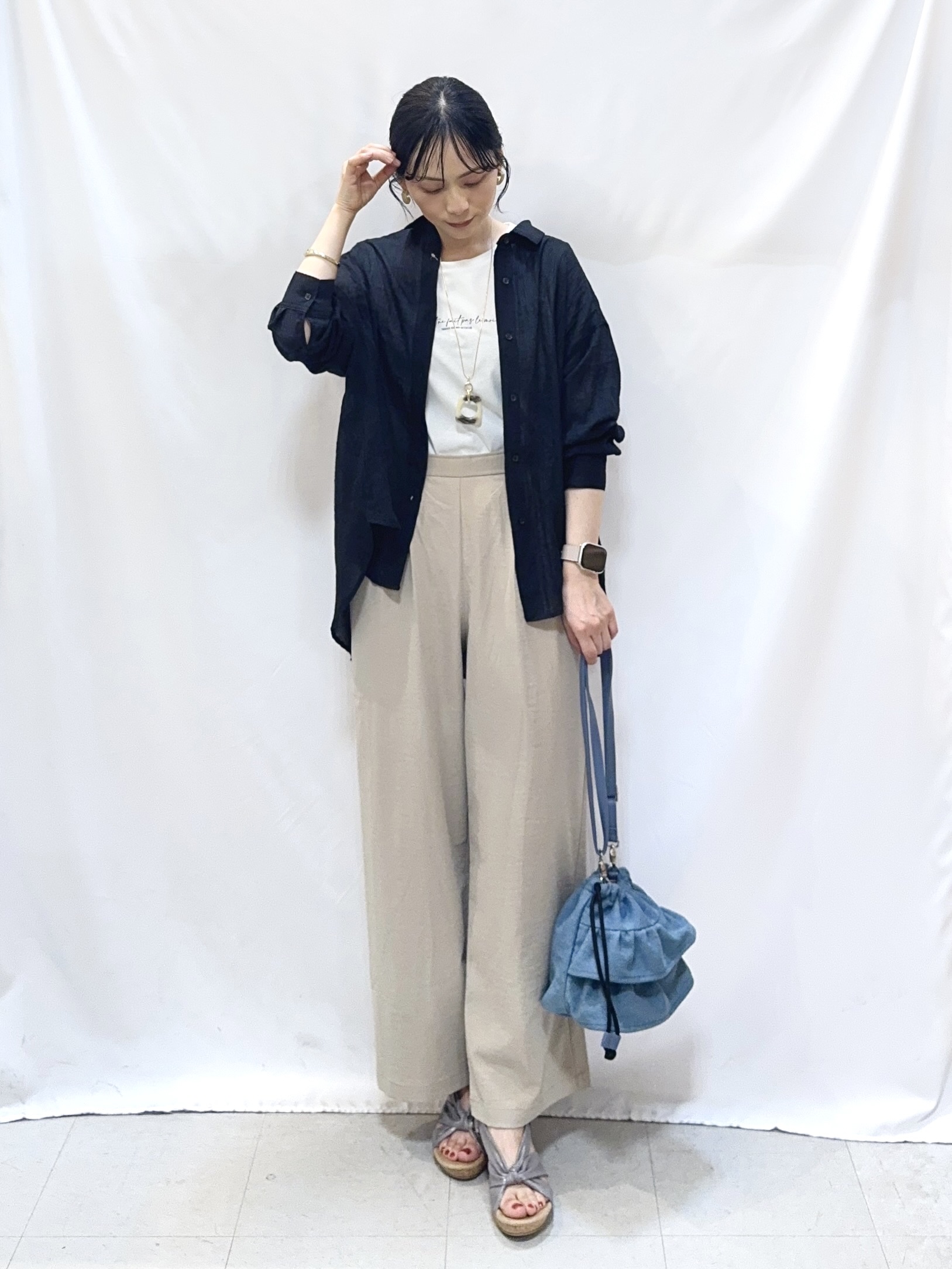 𝐇𝐢𝐫𝐨𝐦𝐢さんの「SHOO･LA･RUE｜【S-LL/プチプラ/柄が選べる】上品プリントTシャツ」を使ったコーディネート