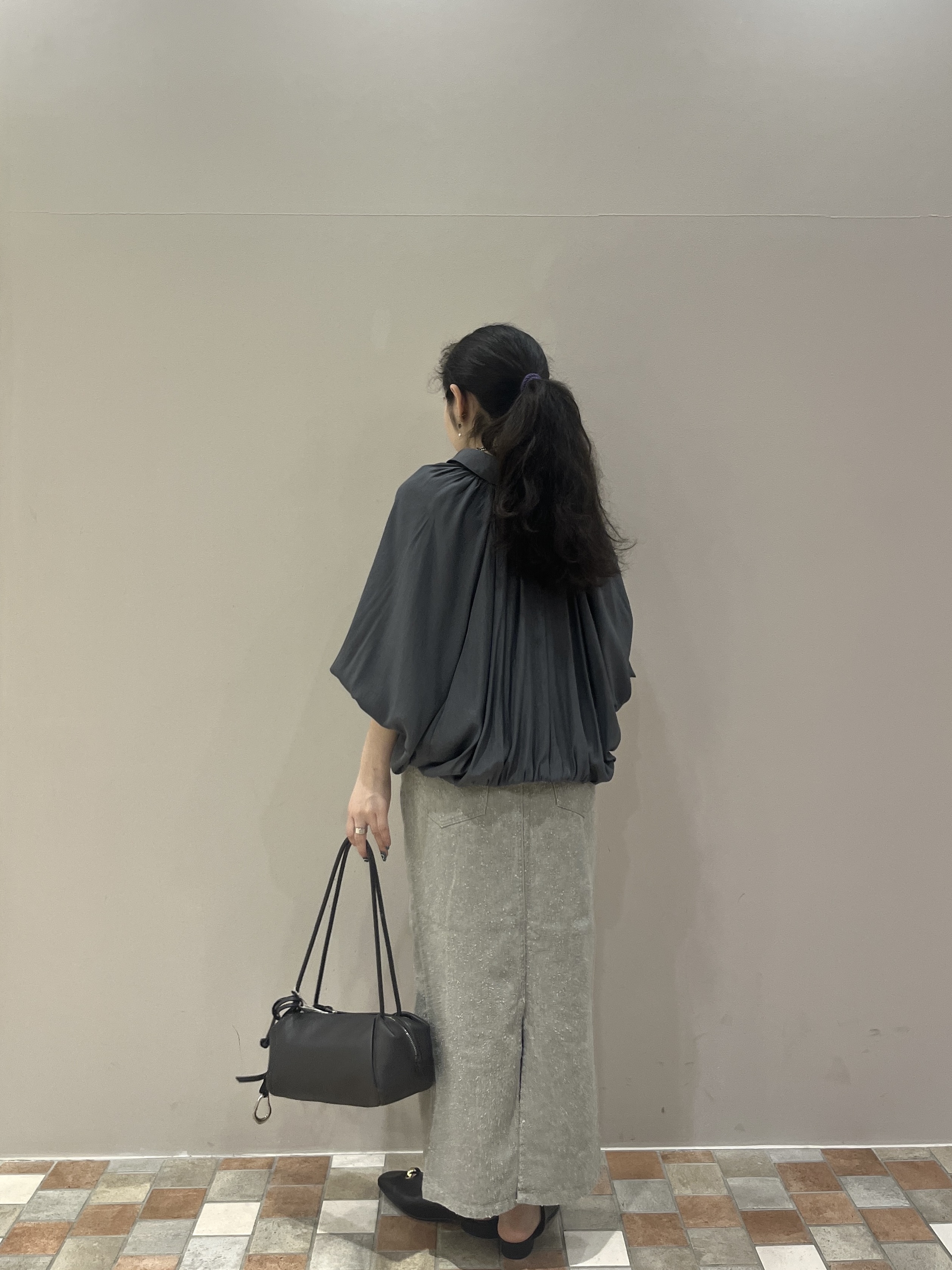 Uminoさんの「INDIVI｜バルーンシアーブラウス【接触冷感】」を使ったコーディネート