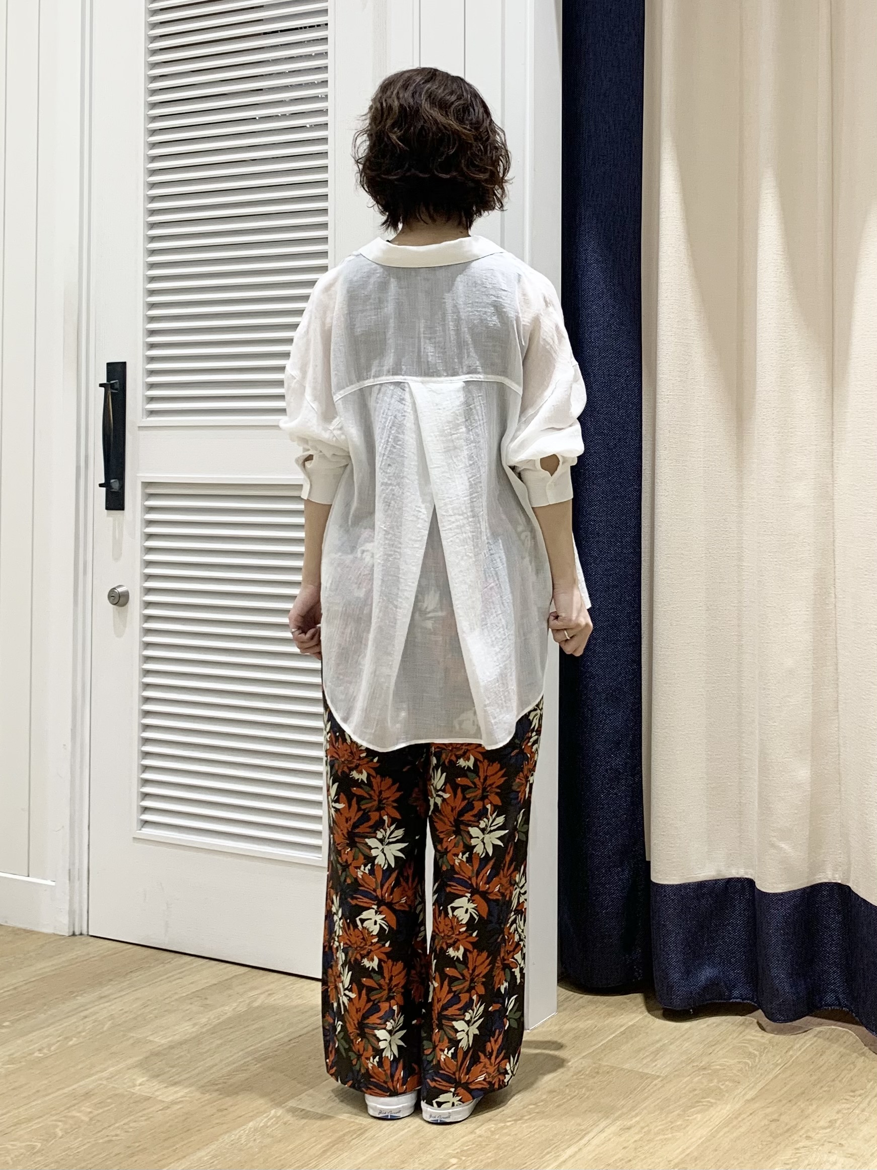 IMARIさんの「Dessin｜【洗える】シアーカラーシャツ」を使ったコーディネート