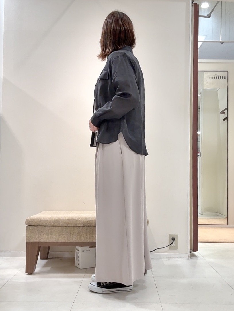 YUIさんの「UNTITLED｜【接触冷感】ドライタッチシャツ」を使ったコーディネート
