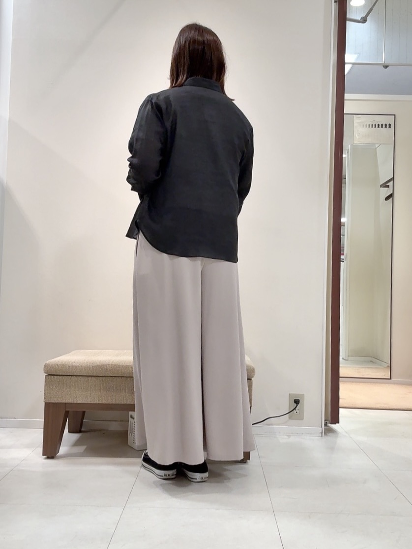 YUIさんの「UNTITLED｜【接触冷感】ドライタッチシャツ」を使ったコーディネート