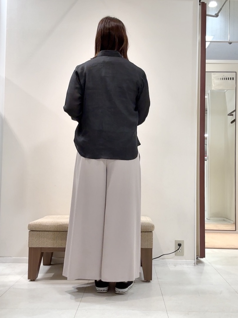 YUIさんの「UNTITLED｜【接触冷感】ドライタッチシャツ」を使ったコーディネート