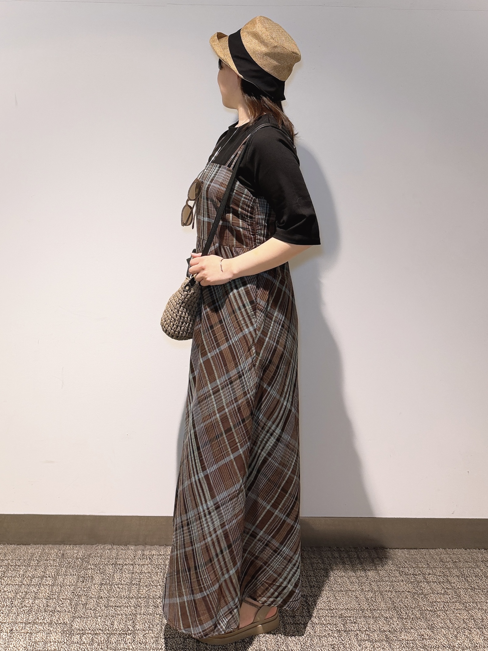 みーさんの「grove｜【二の腕カバー/すっきり見え・抗菌防臭/UVカット】きちんと素材のボートネックTシャツ」を使ったコーディネート