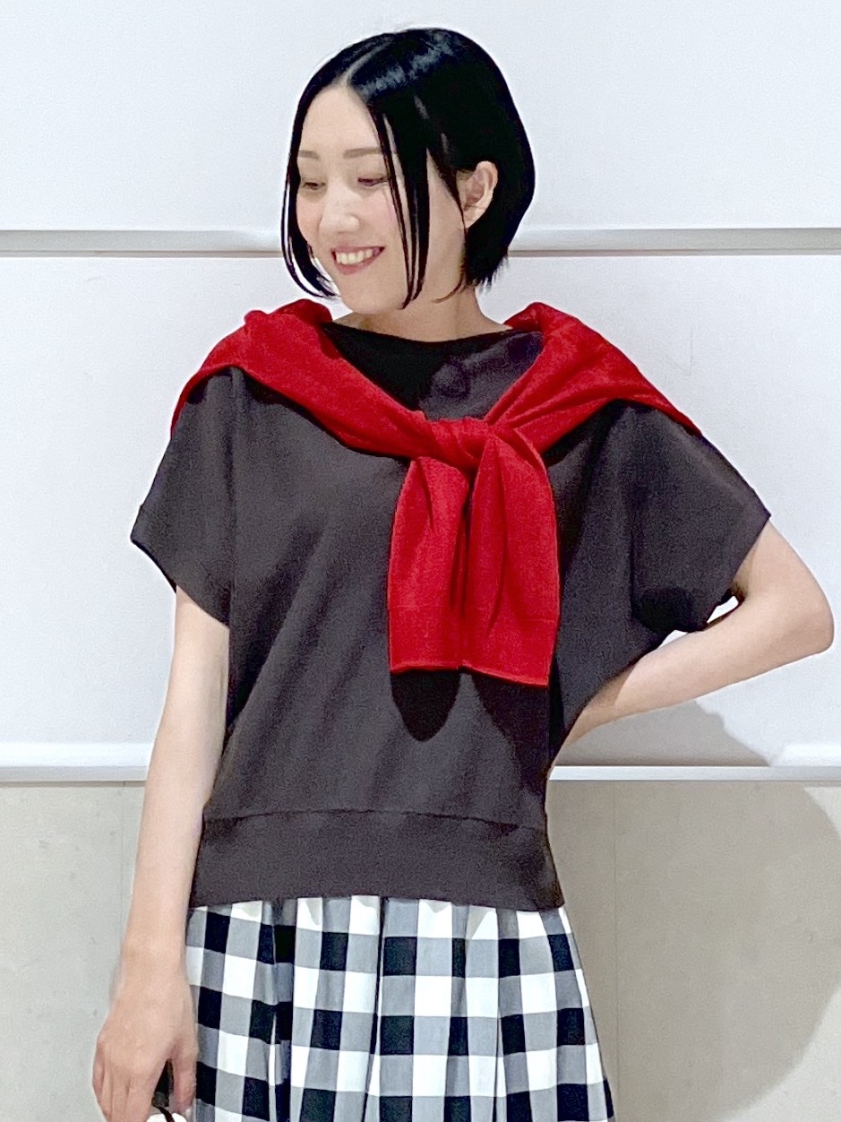eriko さんの「Dessin｜【洗える】後ろボタンフレンチスリーブニット」を使ったコーディネート