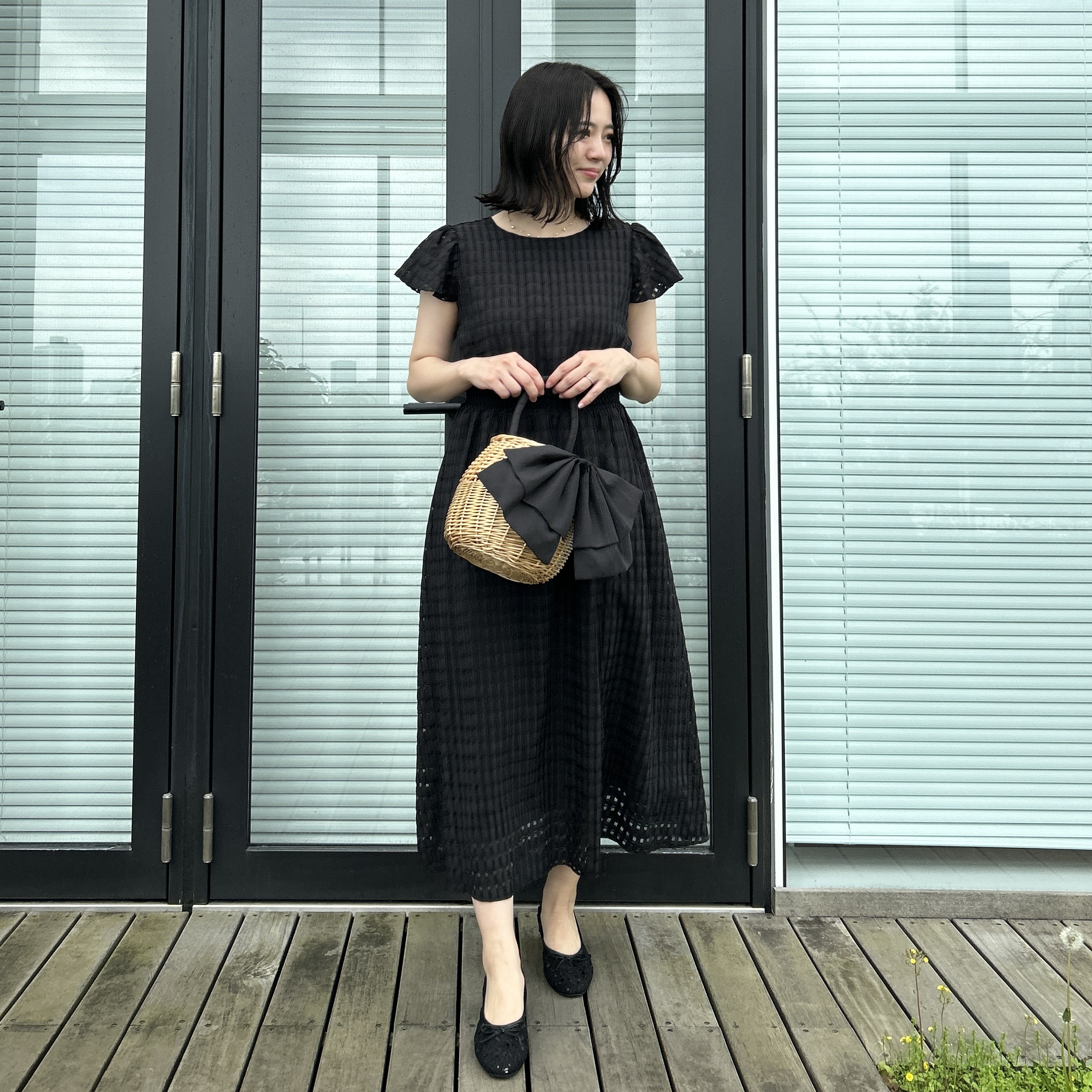 shinoさんの「Couture brooch｜【洗える】シアーチェック ワンピース」を使ったコーディネート