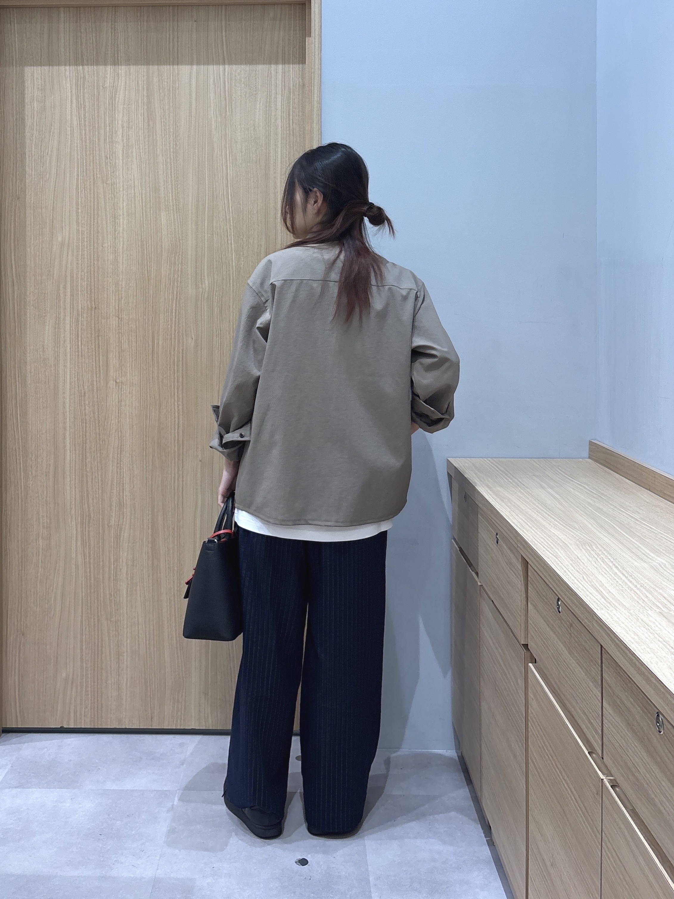 よぴさんの「TAKEO KIKUCHI｜【撥水・洗える・シワになりにくい】 リランチェ（R） シャツ」を使ったコーディネート