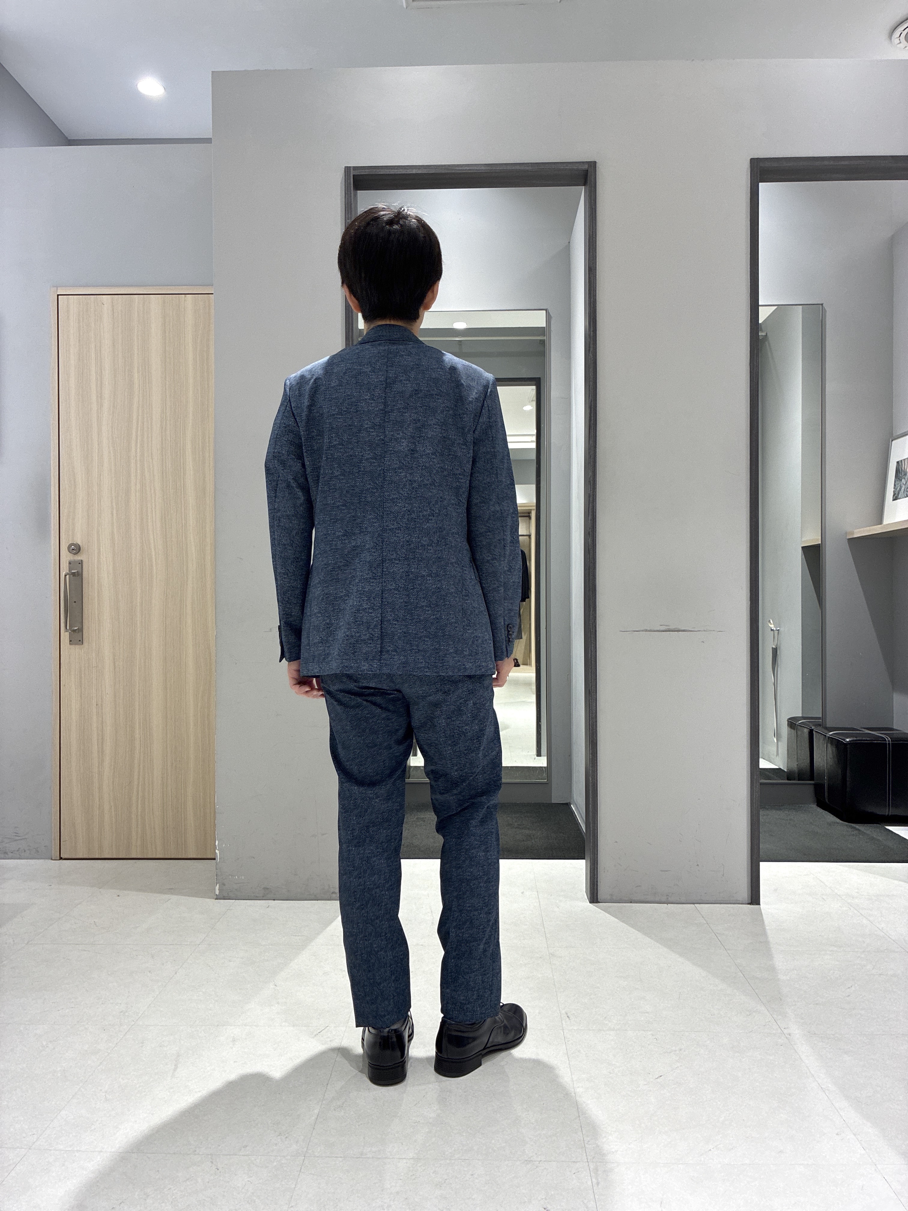 わいずみさんの「TAKEO KIKUCHI｜ワンストローク刺繍 半袖 Tシャツ」を使ったコーディネート