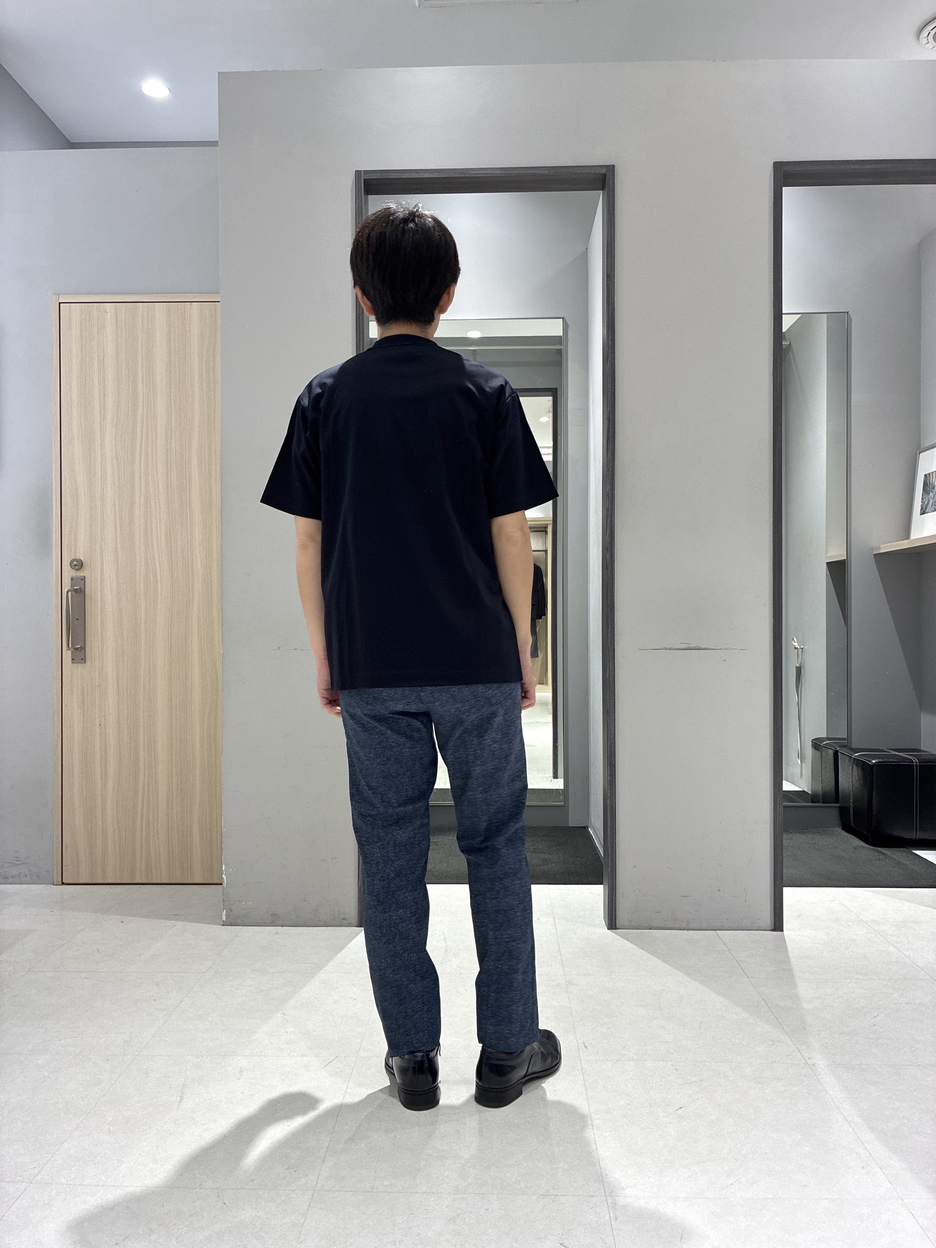 わいずみさんの「TAKEO KIKUCHI｜ワンストローク刺繍 半袖 Tシャツ」を使ったコーディネート
