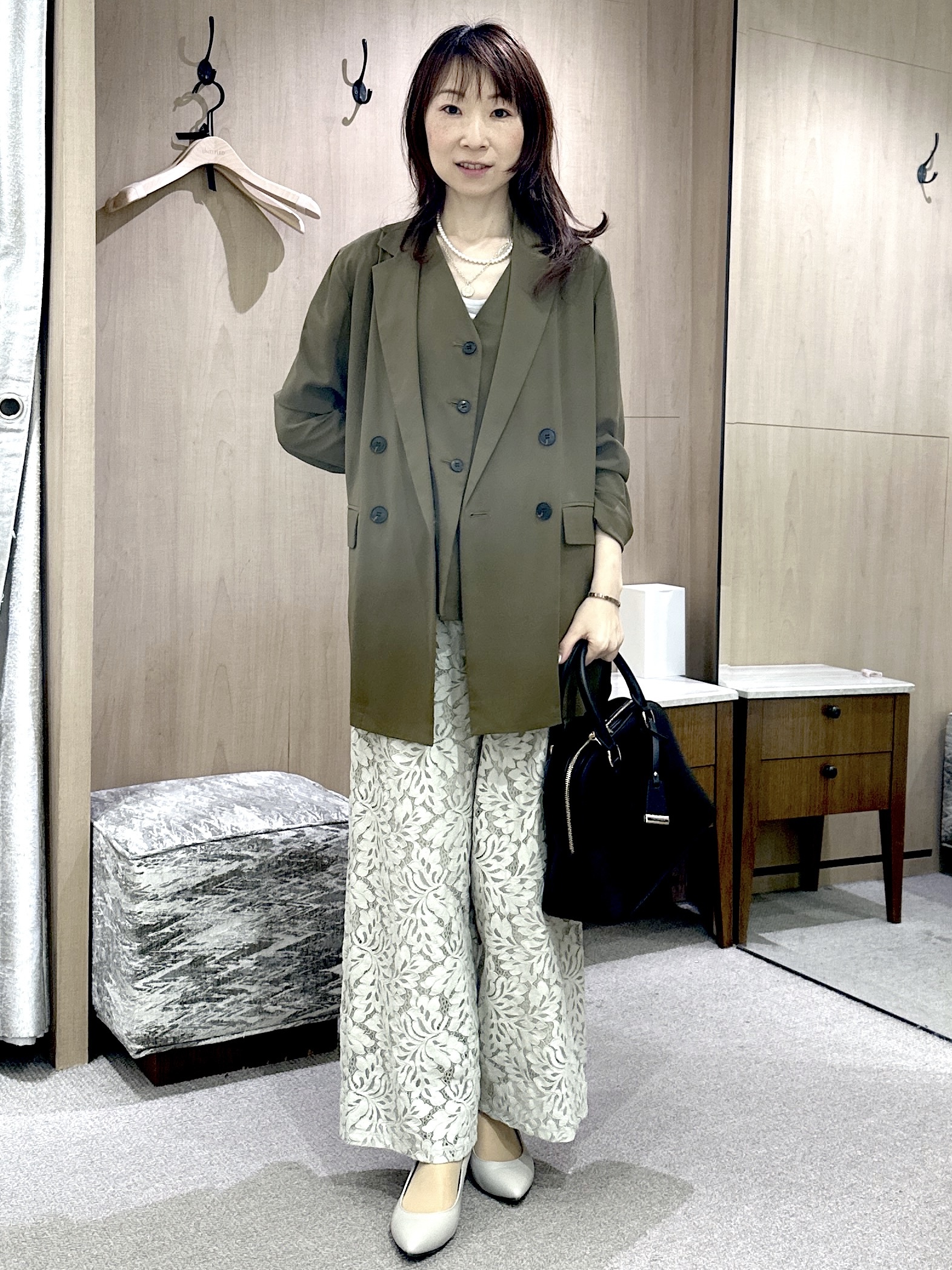 Miwaさんの「UNTITLED｜◆【セットアップ可/接触冷感/通気性】ドライシアーVネックジレ」を使ったコーディネート