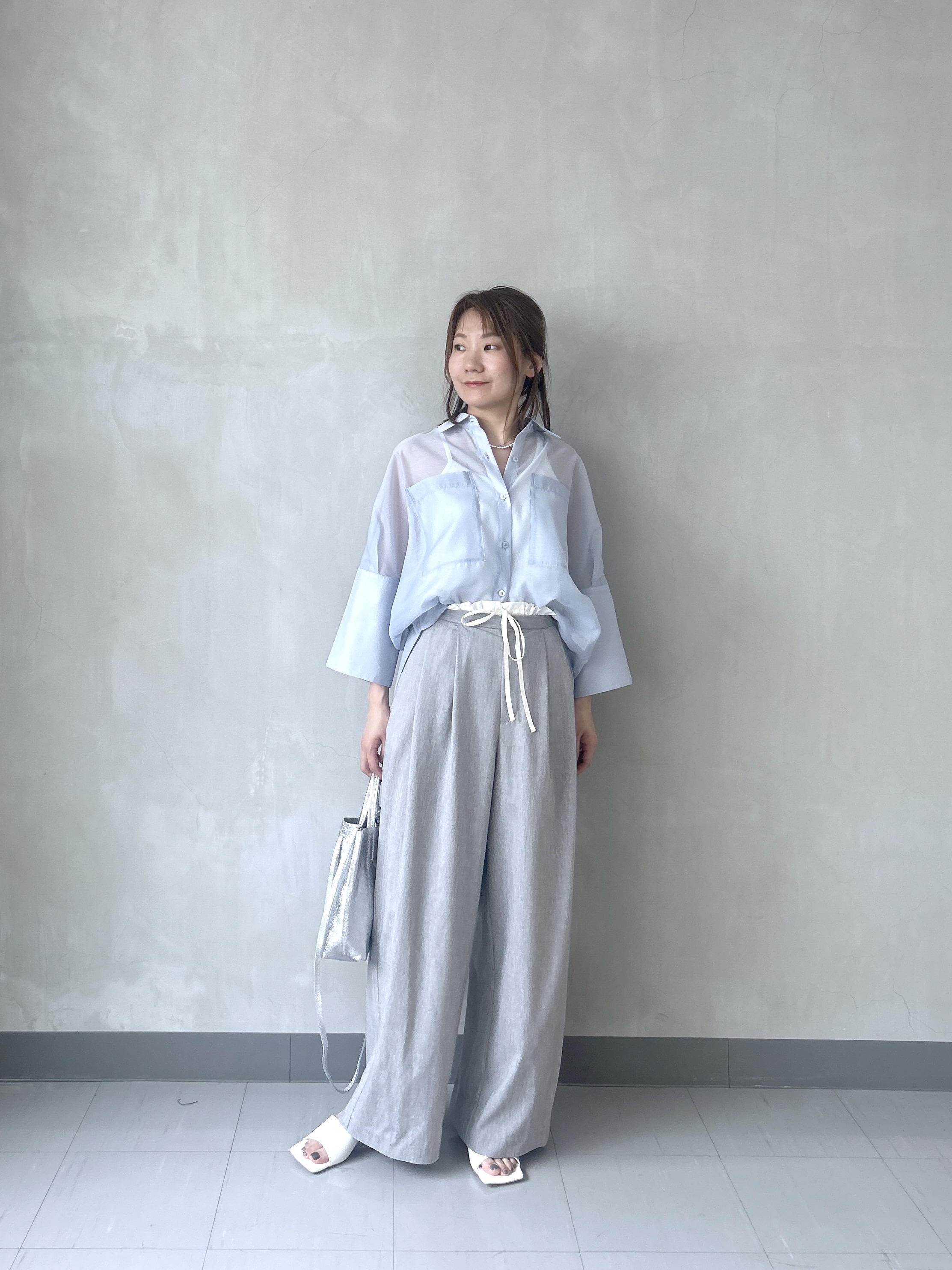 takaさんの「INDIVI｜【接触冷感】シアーコクーンブラウス」を使ったコーディネート