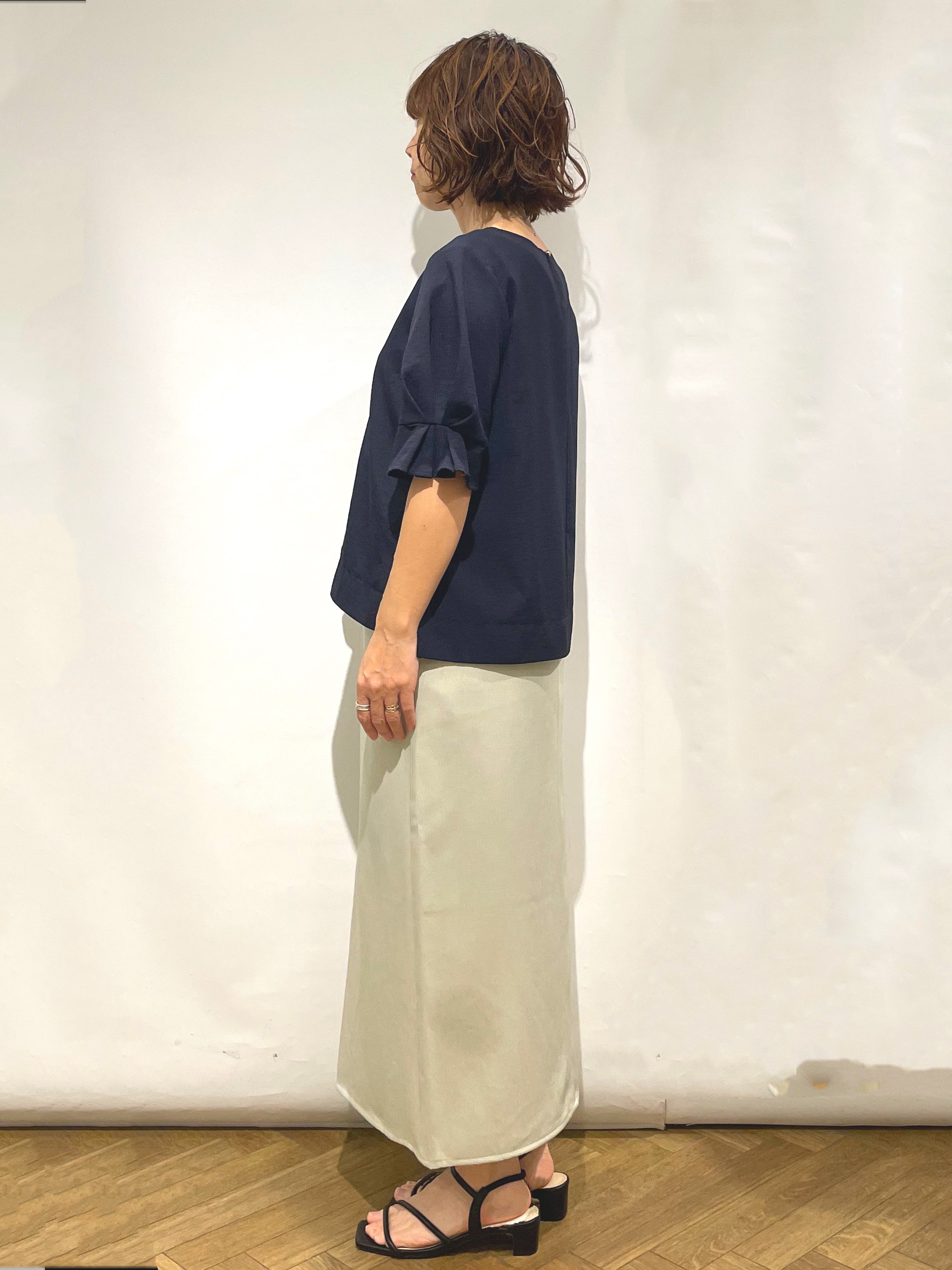 なかさんの「index｜【接触冷感／吸水速乾】タックパフスリーブブラウス《防シワ／洗濯機OK／XS～3L／8col》」を使ったコーディネート