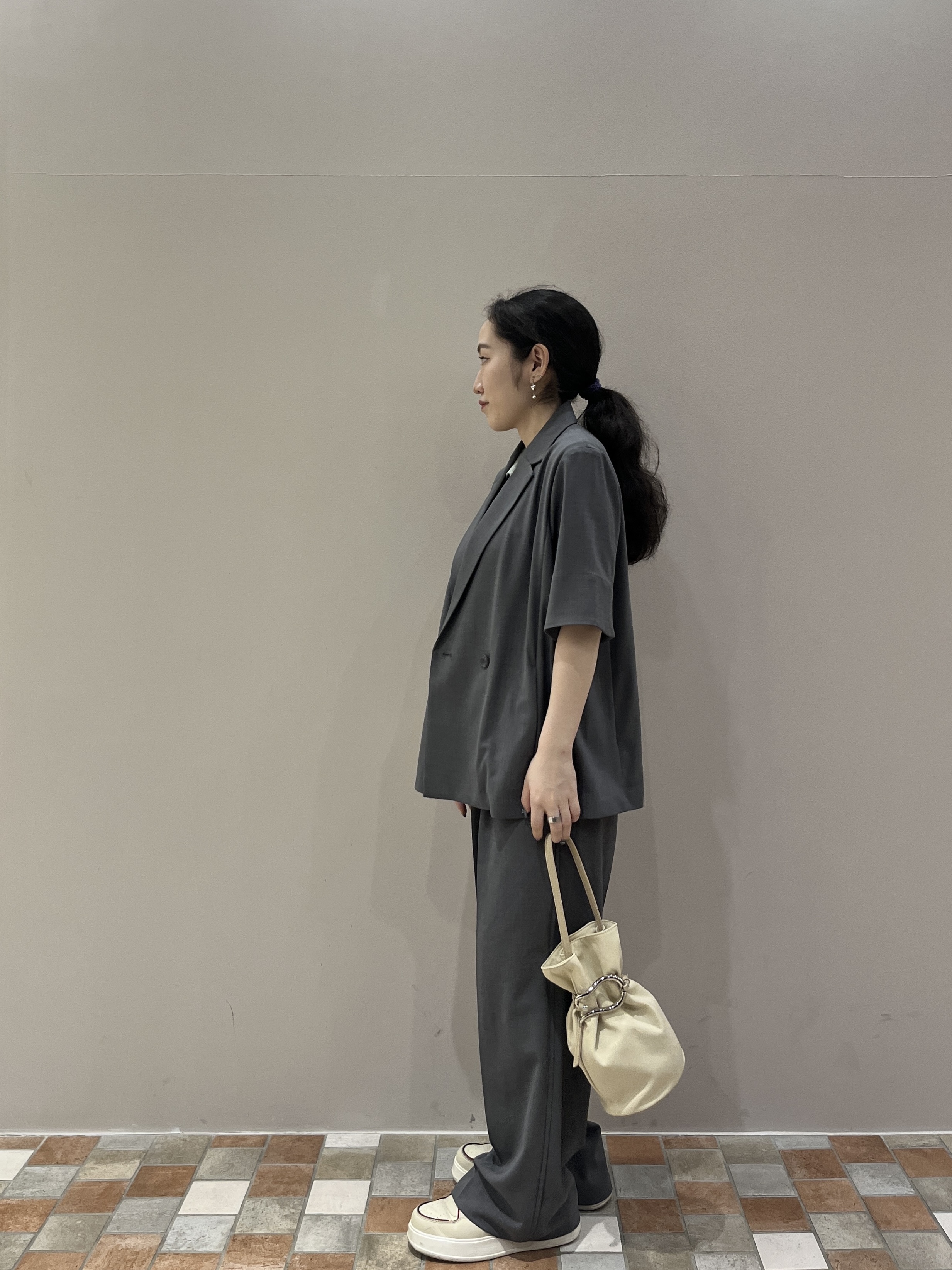 Uminoさんの「INDIVI｜Comfy SET UP｜ハーフスリーブジャケット【セットアップ対応／通勤／接触冷感／UVカット】」を使ったコーディネート