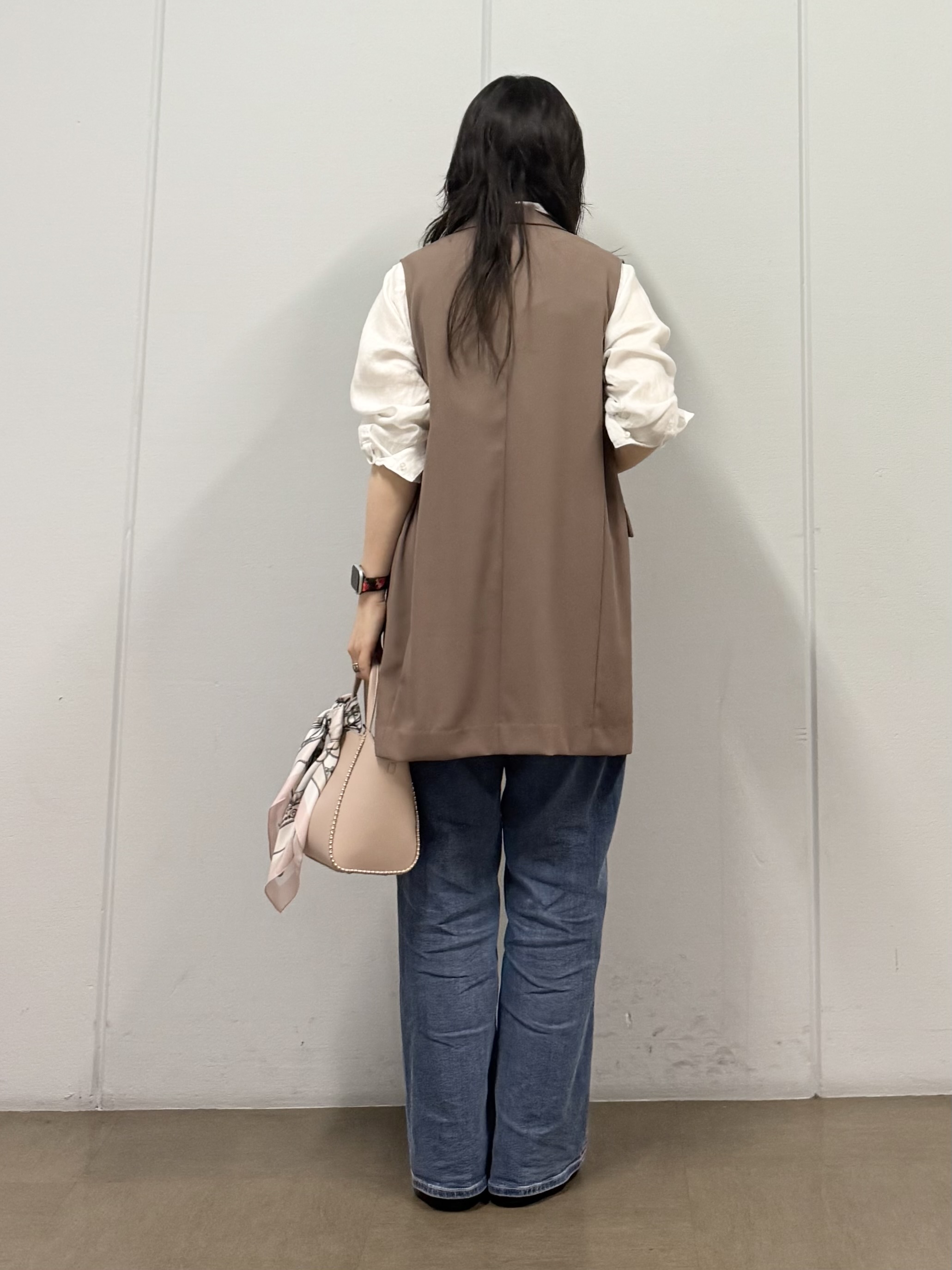 mizukiさんの「INDIVI｜【接触冷感／透湿／着る日傘】颯爽ジレジャケット」を使ったコーディネート