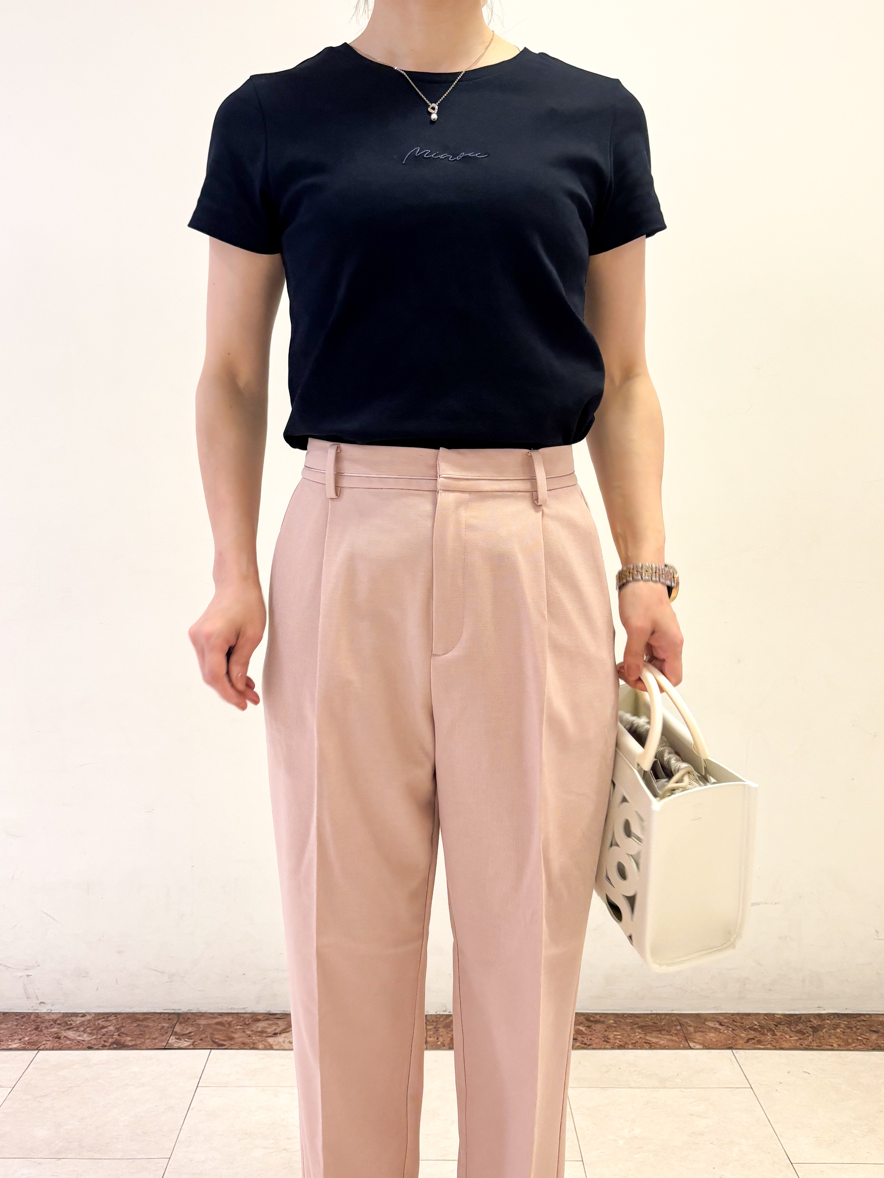 さいとうさんの「OPAQUE.CLIP｜【UVケア／接触冷感】フロントロゴ刺繍Tシャツ《洗濯機OK／S-3L／7col》」を使ったコーディネート