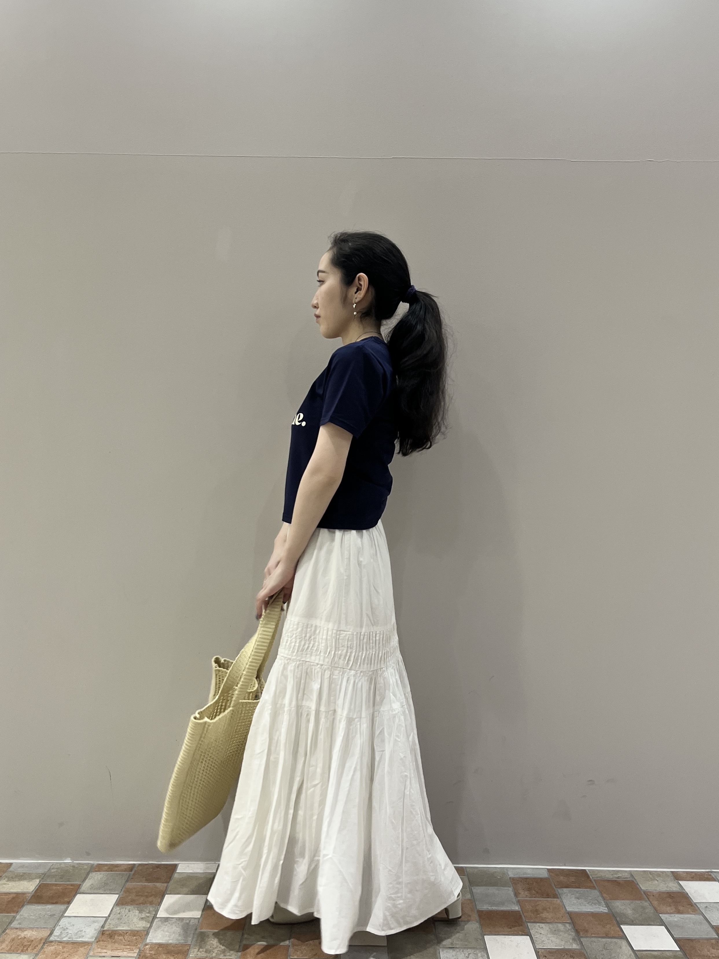 Uminoさんの「INDIVI｜ロゴタイトTシャツ」を使ったコーディネート