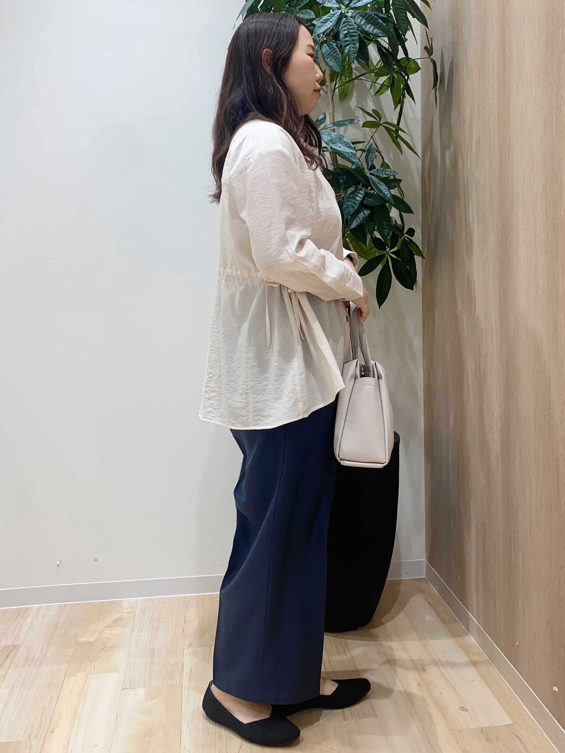 HANAさんの「grove｜高評価！【体型カバー・洗える】シアーサファリシャツジャケット」を使ったコーディネート
