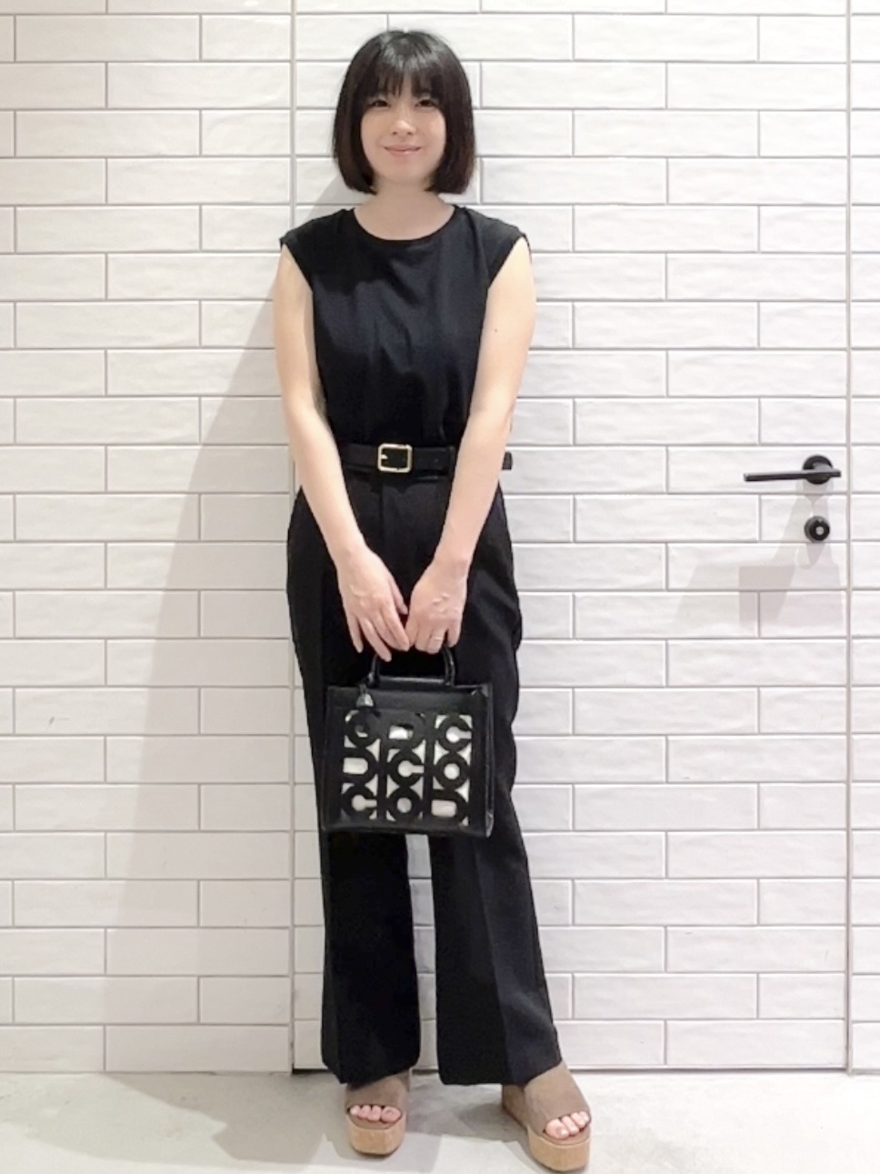 しおりさんの「OPAQUE.CLIP｜マルチボーダーアソート ノースリーブTシャツ【洗濯機OK】」を使ったコーディネート
