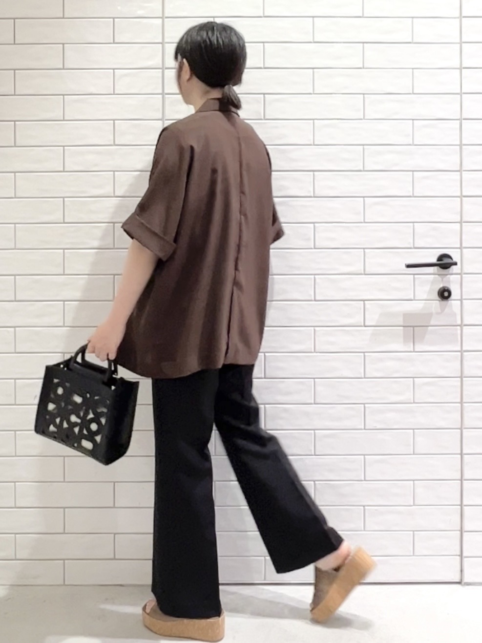 しおりさんの「OPAQUE.CLIP｜【接触冷感／吸水速乾／防シワ】リネンライクテーラードジャケット《洗濯機OK》」を使ったコーディネート