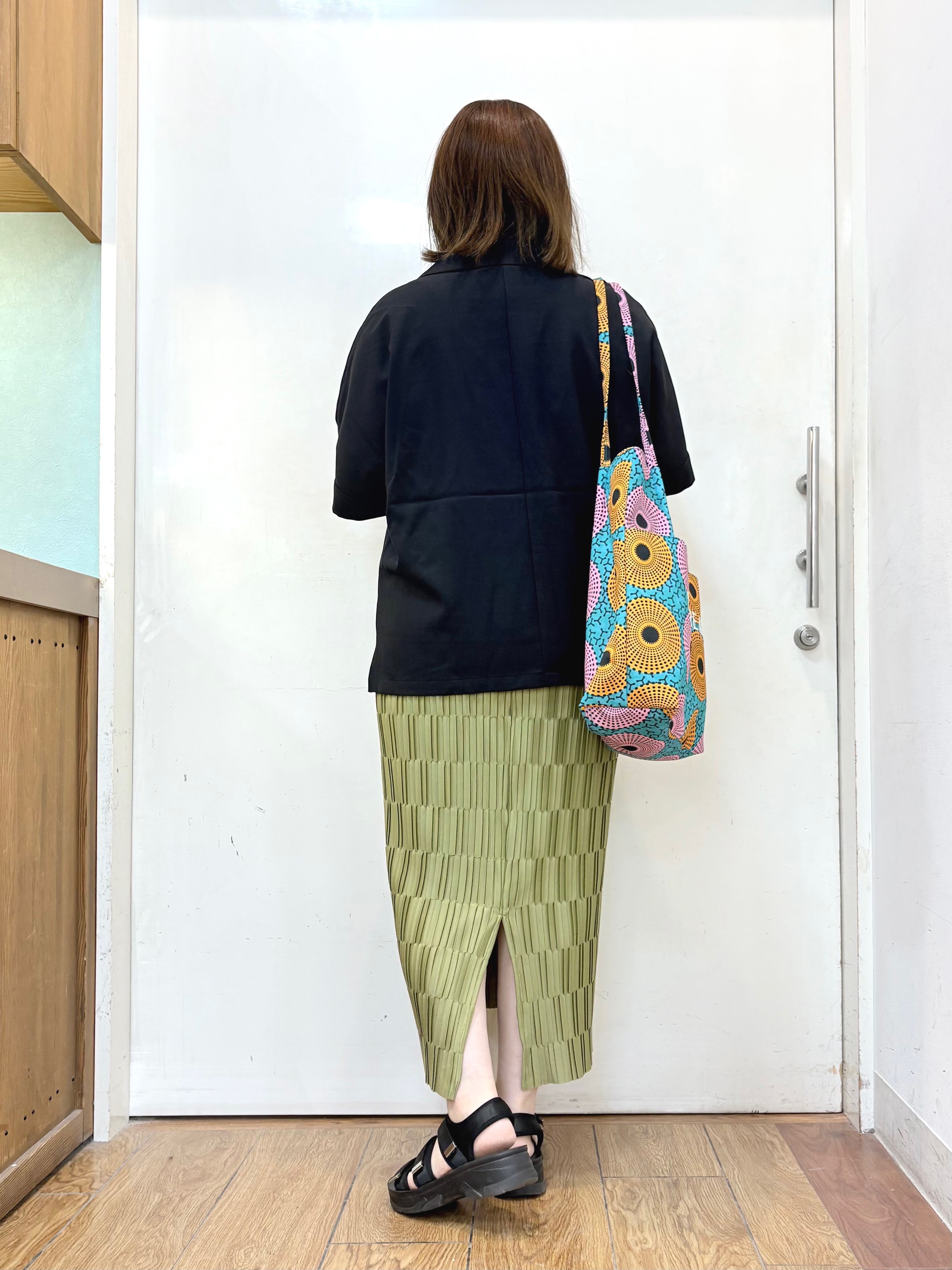 だいわさんの「SHOO･LA･RUE｜【セットアップ可/洗濯後しわになりにくい/S-LL】半袖とろみテーラードジャケット」を使ったコーディネート