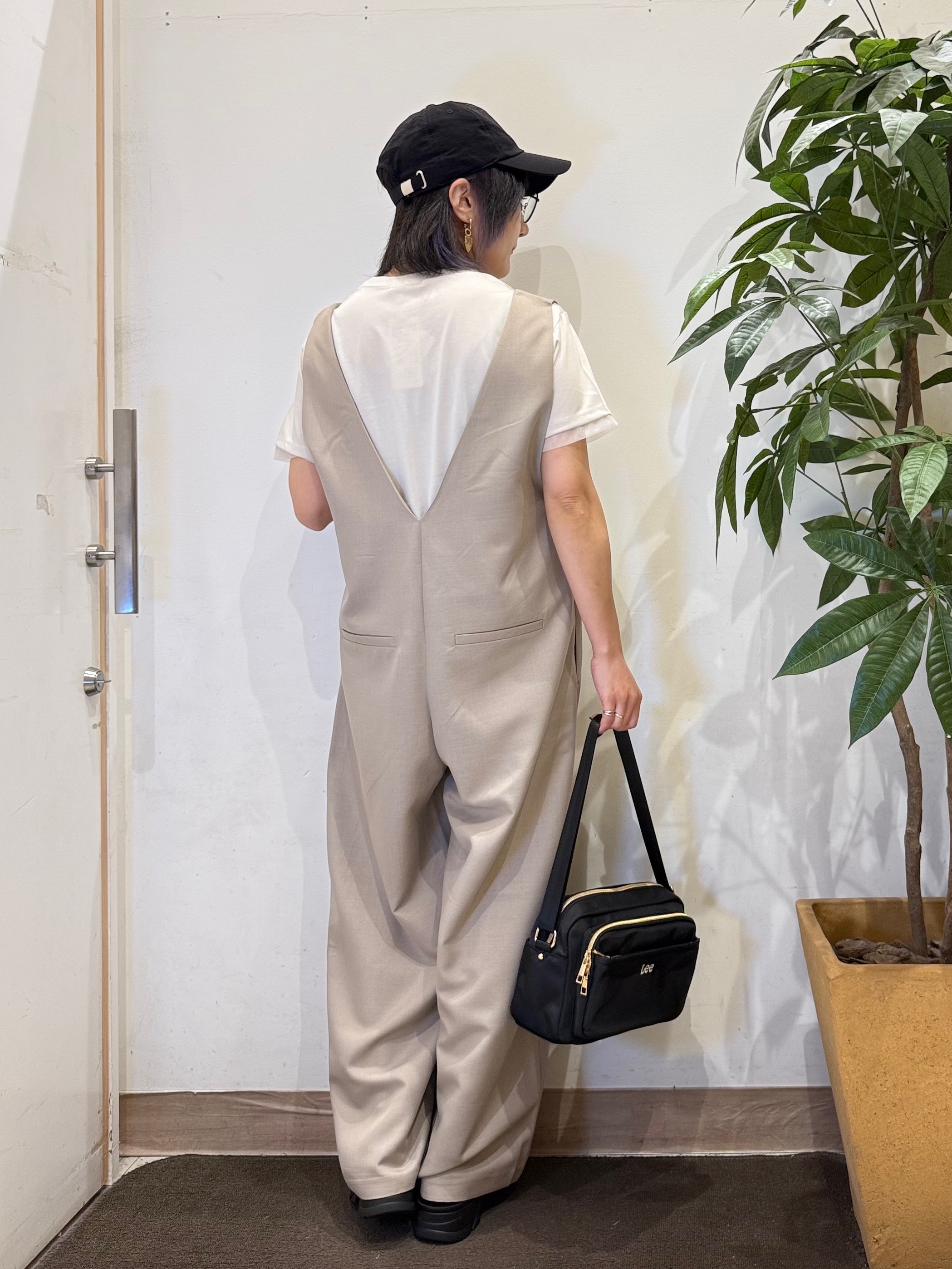 misakiさんの「SHOO･LA･RUE｜【洗濯後しわになりにくい/S-LL】ゆったりらくちんきれい見え　シンプルだから使いやすい 大人のオー」を使ったコーディネート