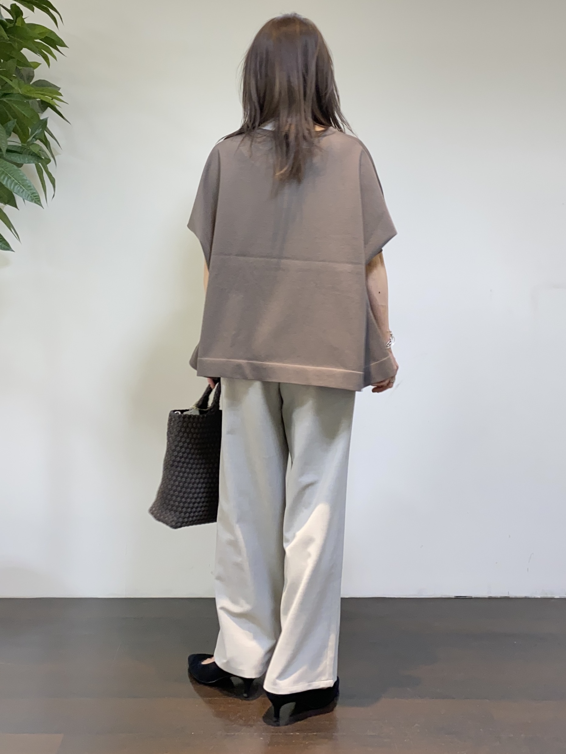 tomoさんの「UNTITLED｜【シワになりにくい/セットアップ可/接触冷感】ハーフスリーブジャケット」を使ったコーディネート