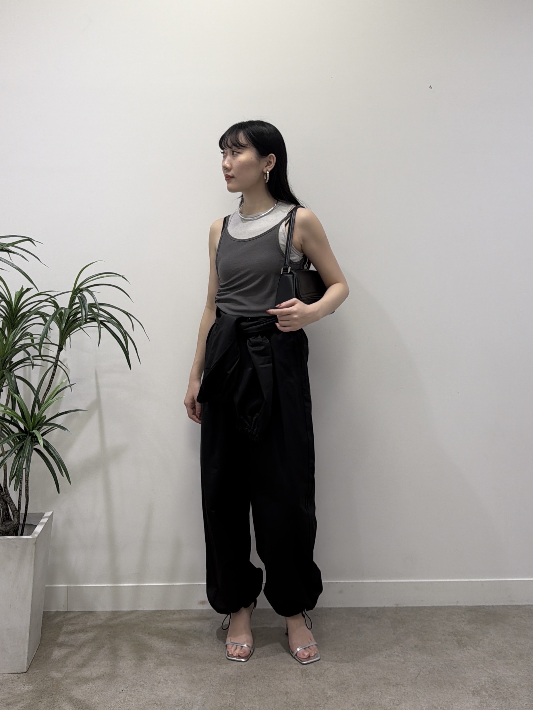 rinaさんの「INDIVI｜シャーリングレイヤータンク」を使ったコーディネート