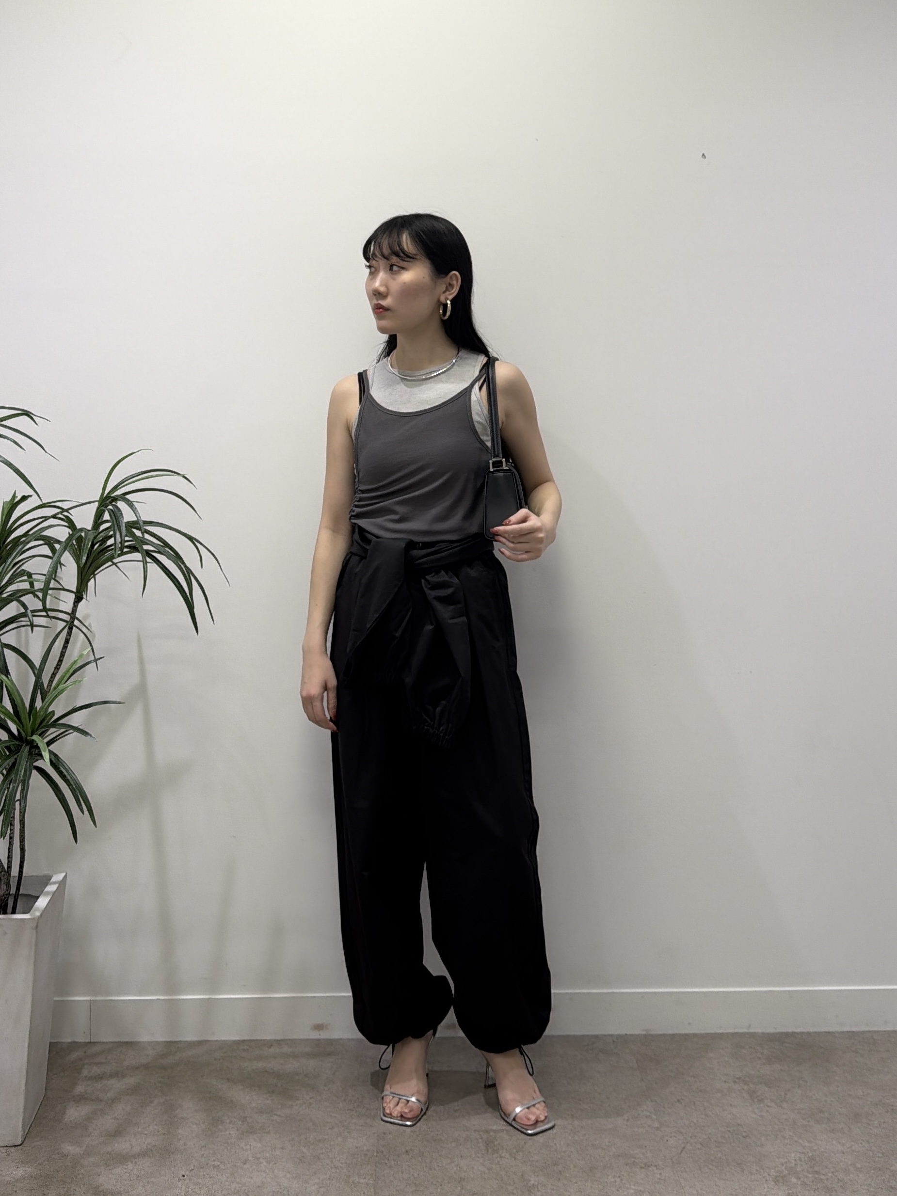rinaさんの「INDIVI｜シャーリングレイヤータンク」を使ったコーディネート