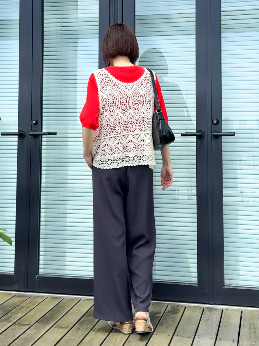𝐜𝐡𝐢𝐤𝐚さんの「SHOO･LA･RUE｜【毎日洗える/S-LL/UV】上半身すっきり 二の腕見せない5分袖ニット」を使ったコーディネート