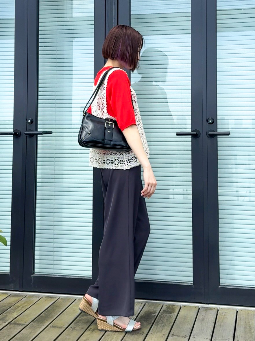 𝐜𝐡𝐢𝐤𝐚さんの「SHOO･LA･RUE｜【毎日洗える/S-LL/UV】上半身すっきり 二の腕見せない5分袖ニット」を使ったコーディネート