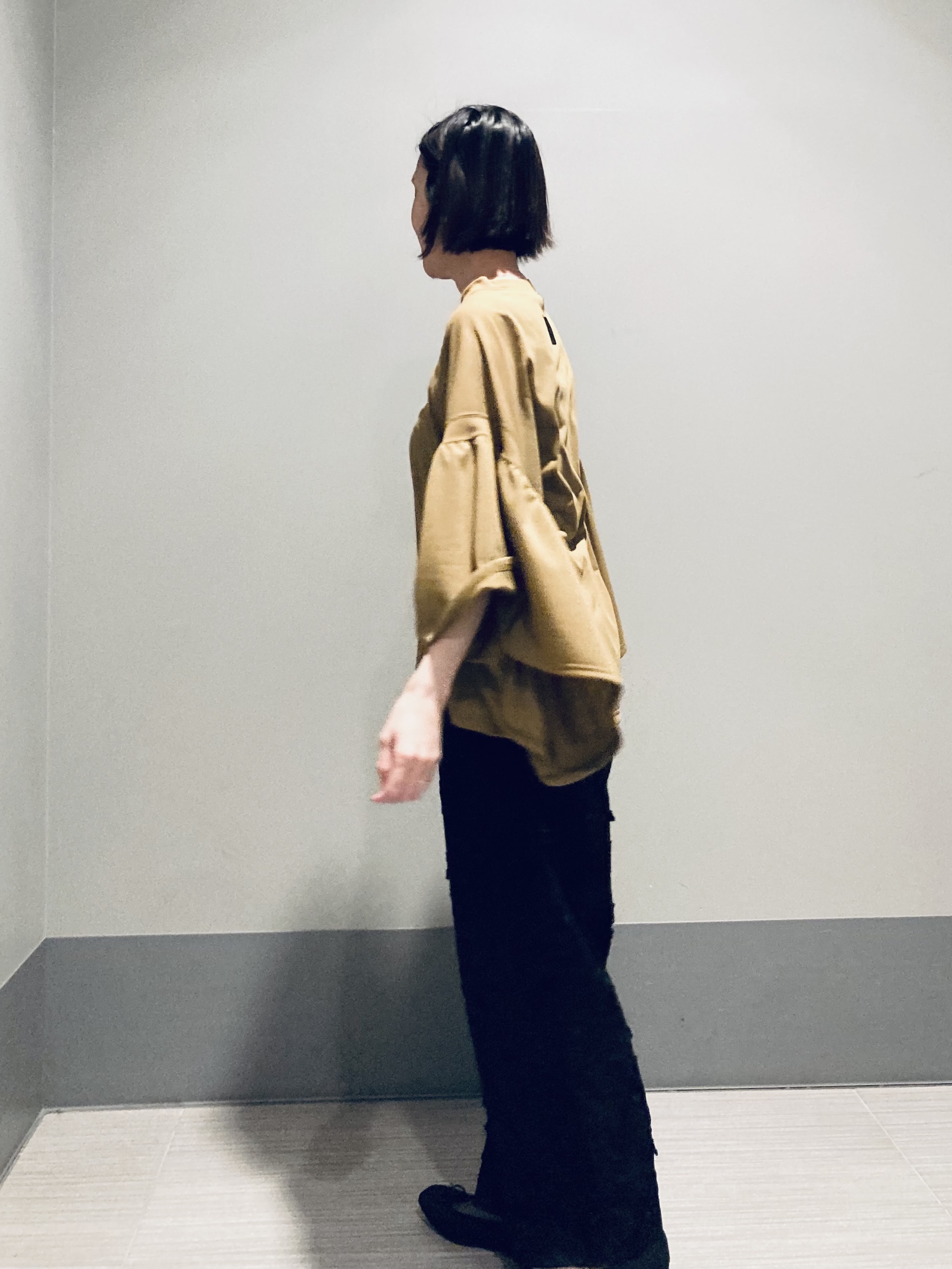 Furuさんの「DRESSTERIOR｜【ウォッシャブル/ウエストゴム】コットンエンブロイダリー イージーパンツ」を使ったコーディネート