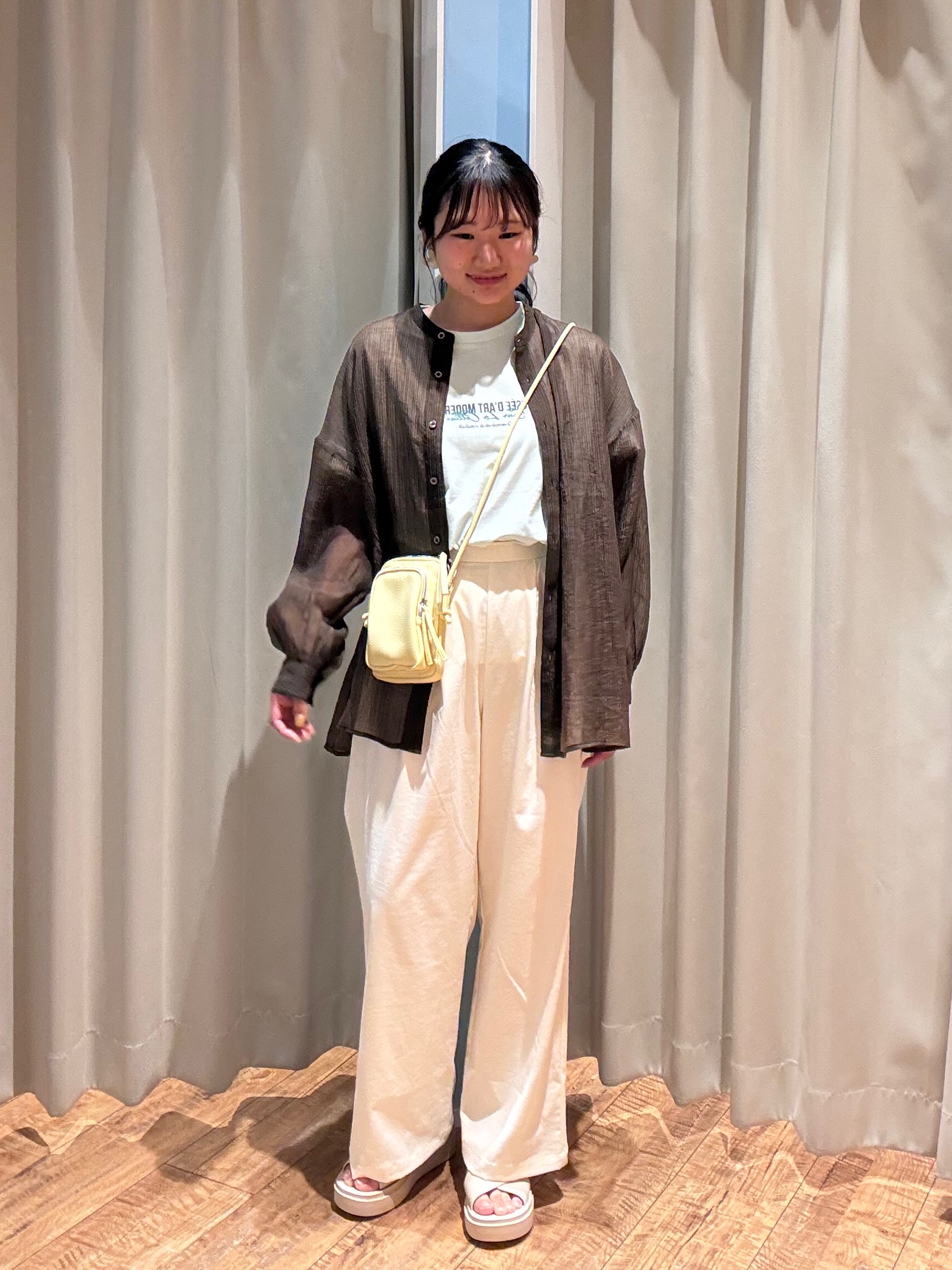 もんちゃんさんの「SHOO･LA･RUE｜【綿100％/S-LL/プチプラ】選べる3柄 プリントアソートTシャツ」を使ったコーディネート