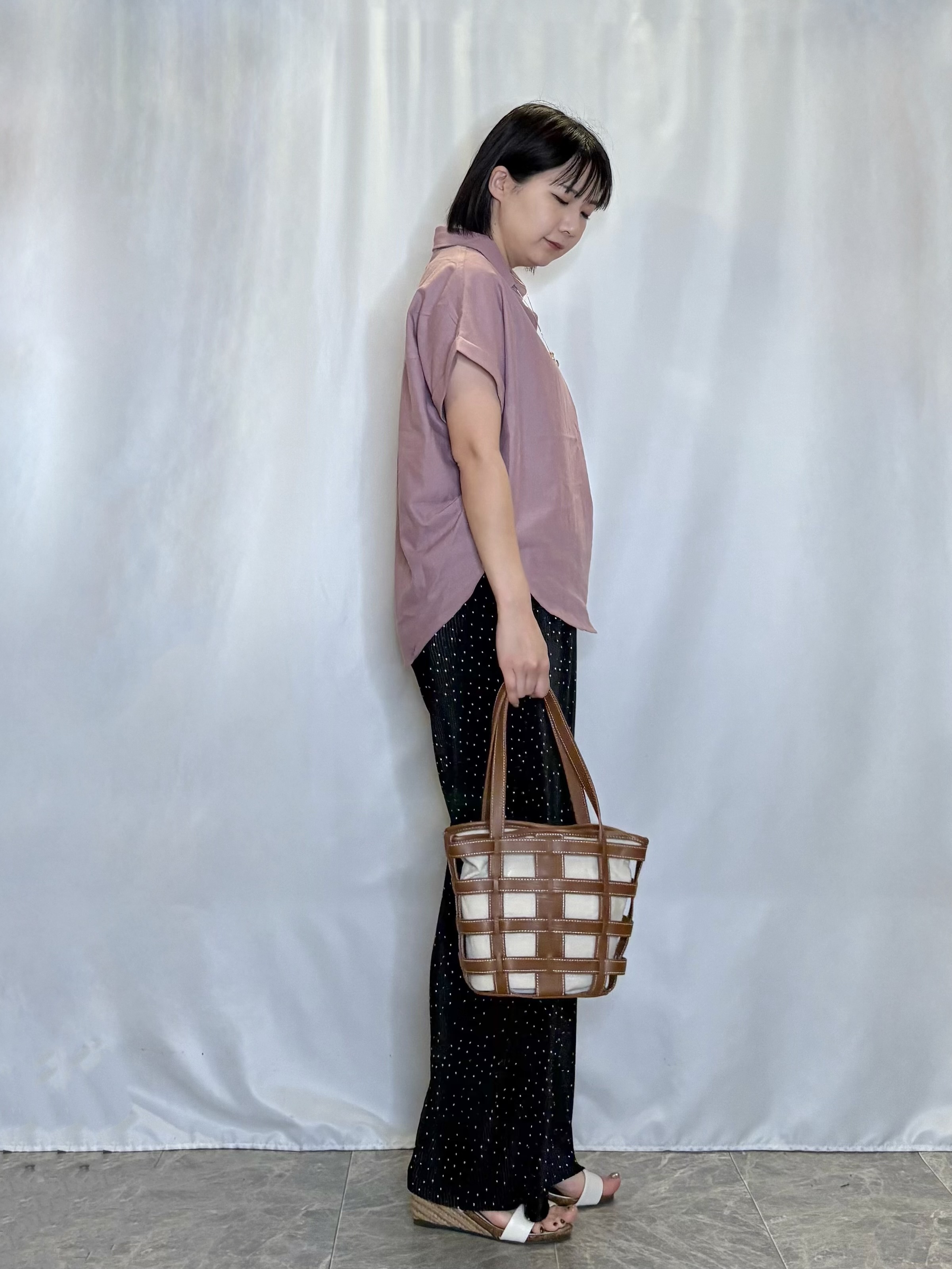 ネリさんの「SHOO･LA･RUE｜【UV/吸水速乾/抗菌防臭】インせず着られる フレンチリネンスキッパーシャツ」を使ったコーディネート