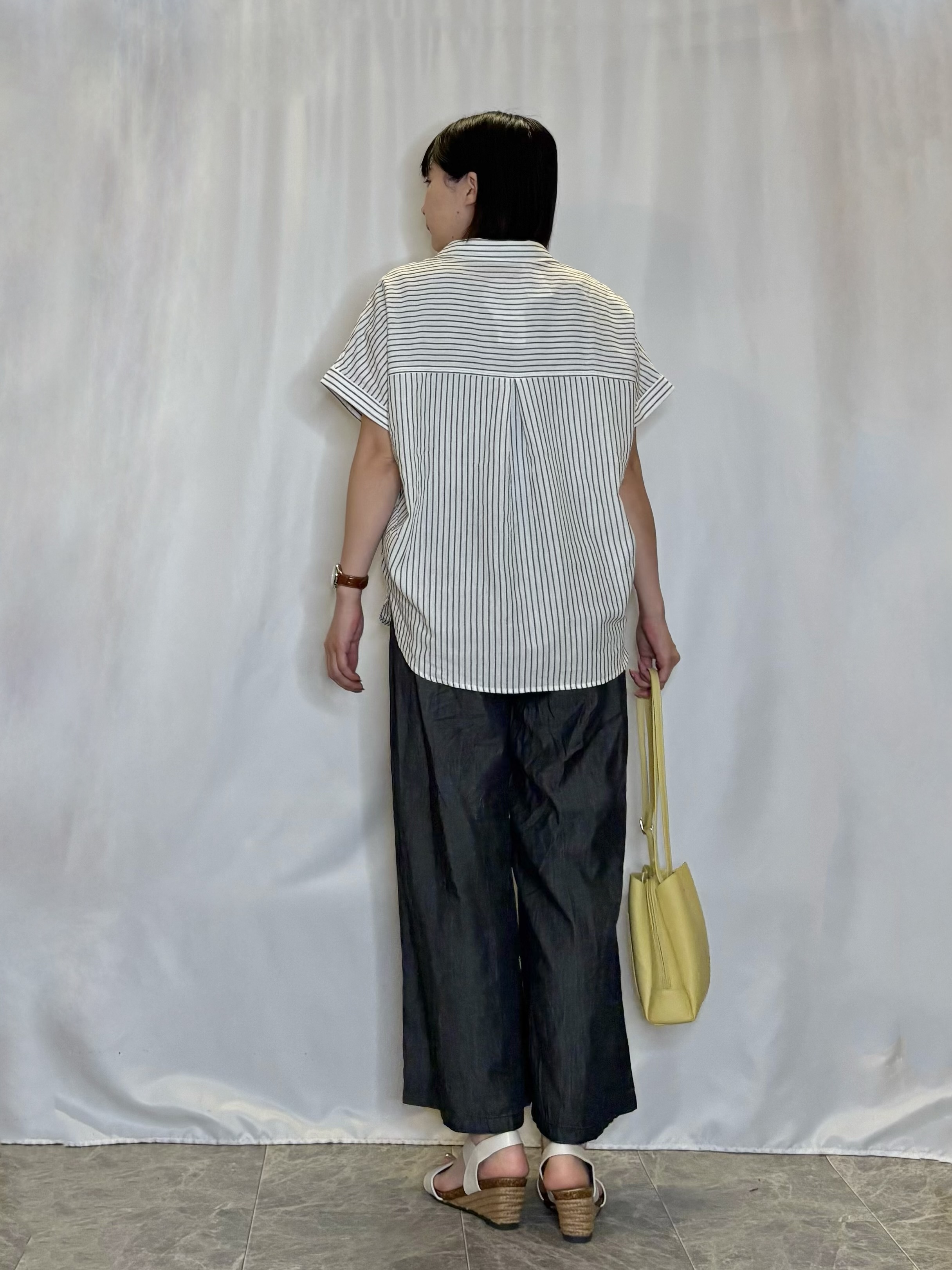 ネリさんの「SHOO･LA･RUE｜【UV/吸水速乾/抗菌防臭】インせず着られる フレンチリネンスキッパーシャツ」を使ったコーディネート