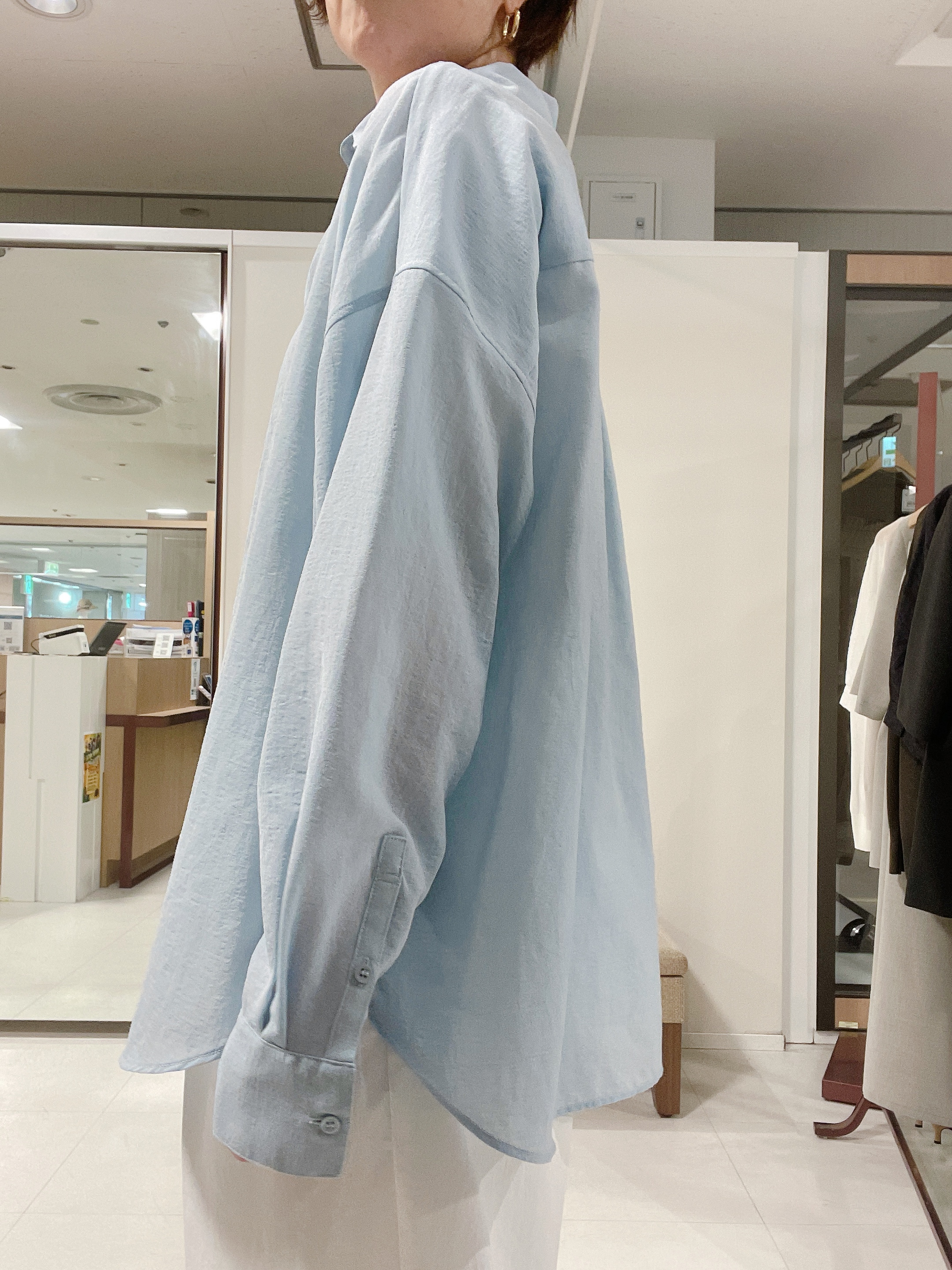 IWAMOさんの「UNTITLED｜◆【楽な穿き心地/UV/接触冷感】クリーンワイドパンツ」を使ったコーディネート
