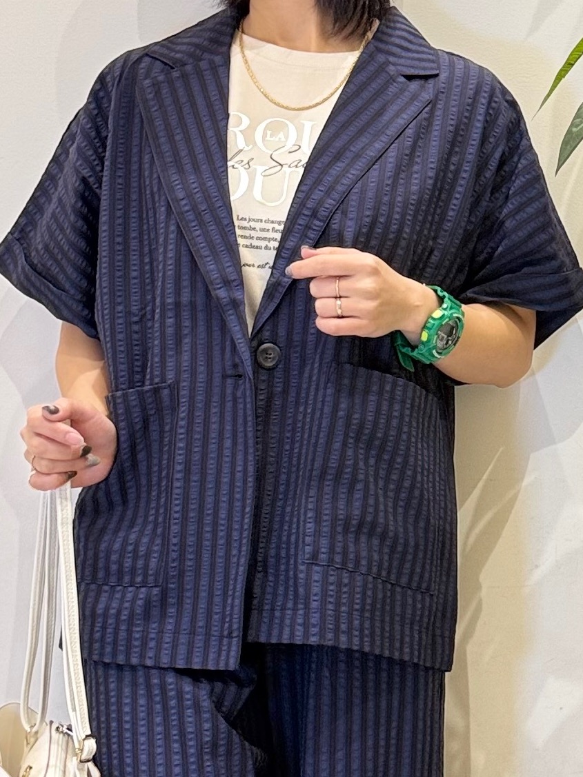 misakiさんの「SHOO･LA･RUE｜【S-LL/吸水速乾/セットアップ可】羽織るだけで主役になる サッカーストライプシャツジャケット」を使ったコーディネート