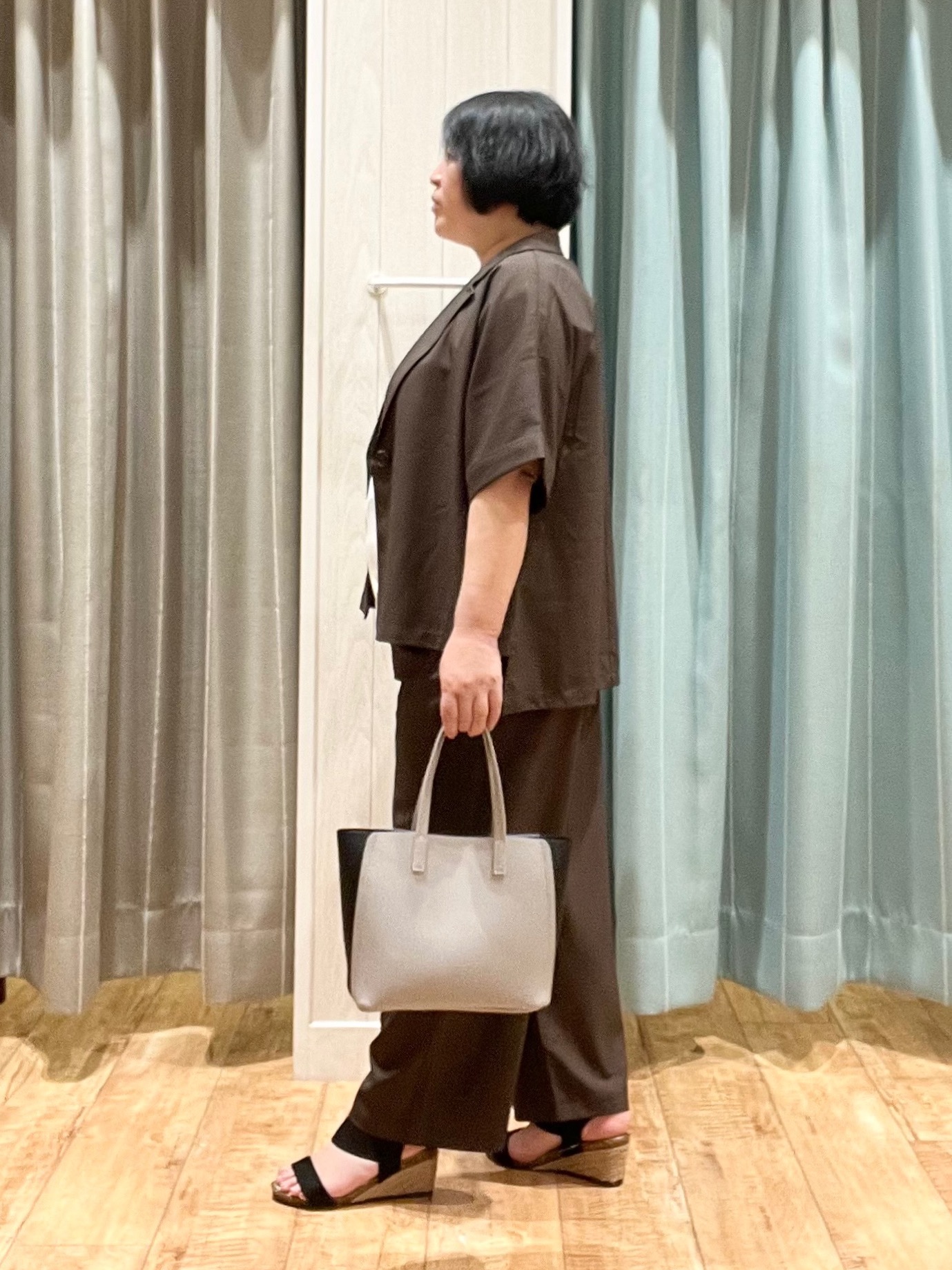 あやさんの「SHOO･LA･RUE｜【セットアップ可/洗濯後しわになりにくい/S-LL】半袖とろみテーラードジャケット」を使ったコーディネート