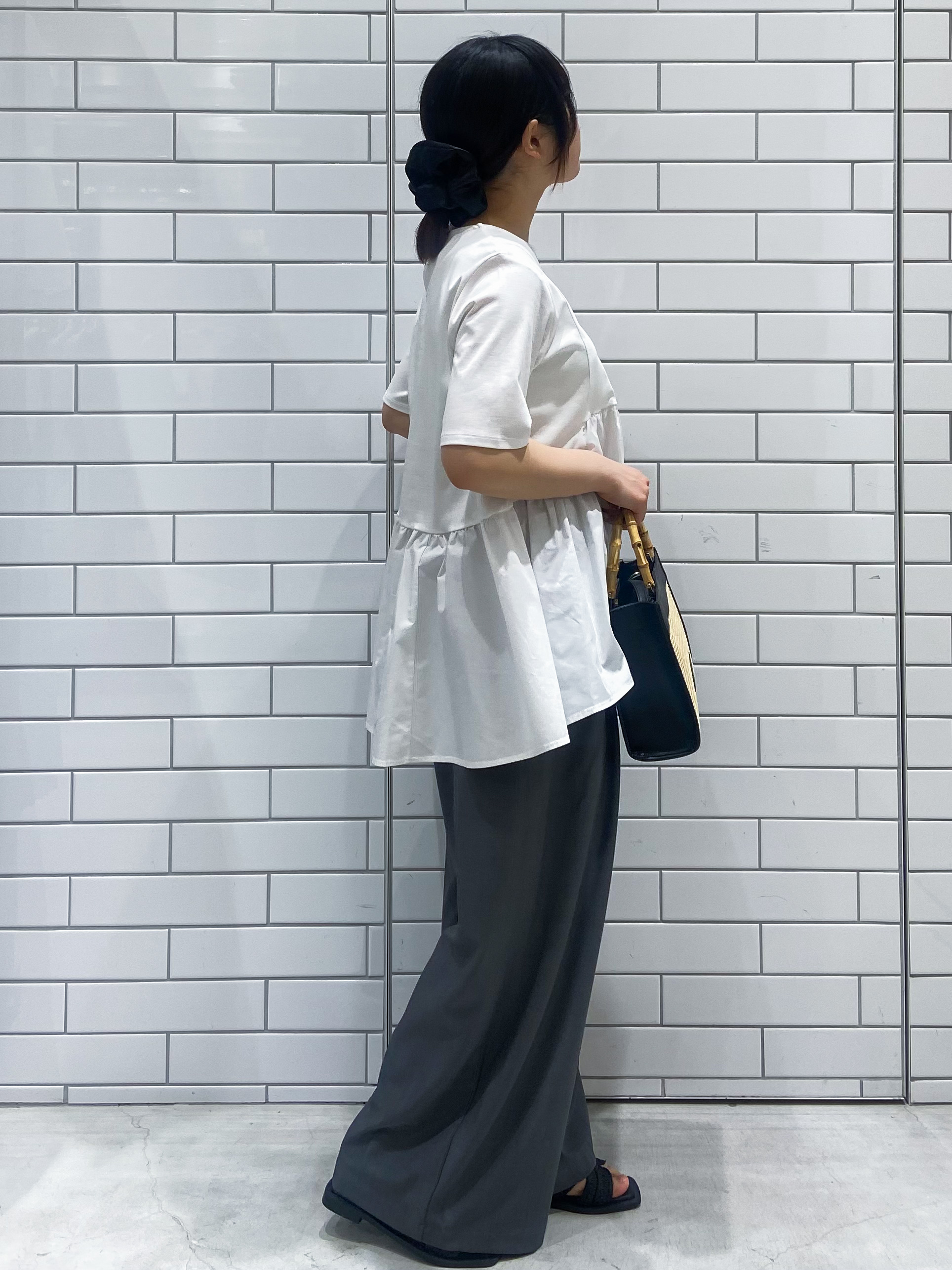kimiさんの「OPAQUE.CLIP｜ペプラムドッキングカットソー【洗濯機OK】」を使ったコーディネート