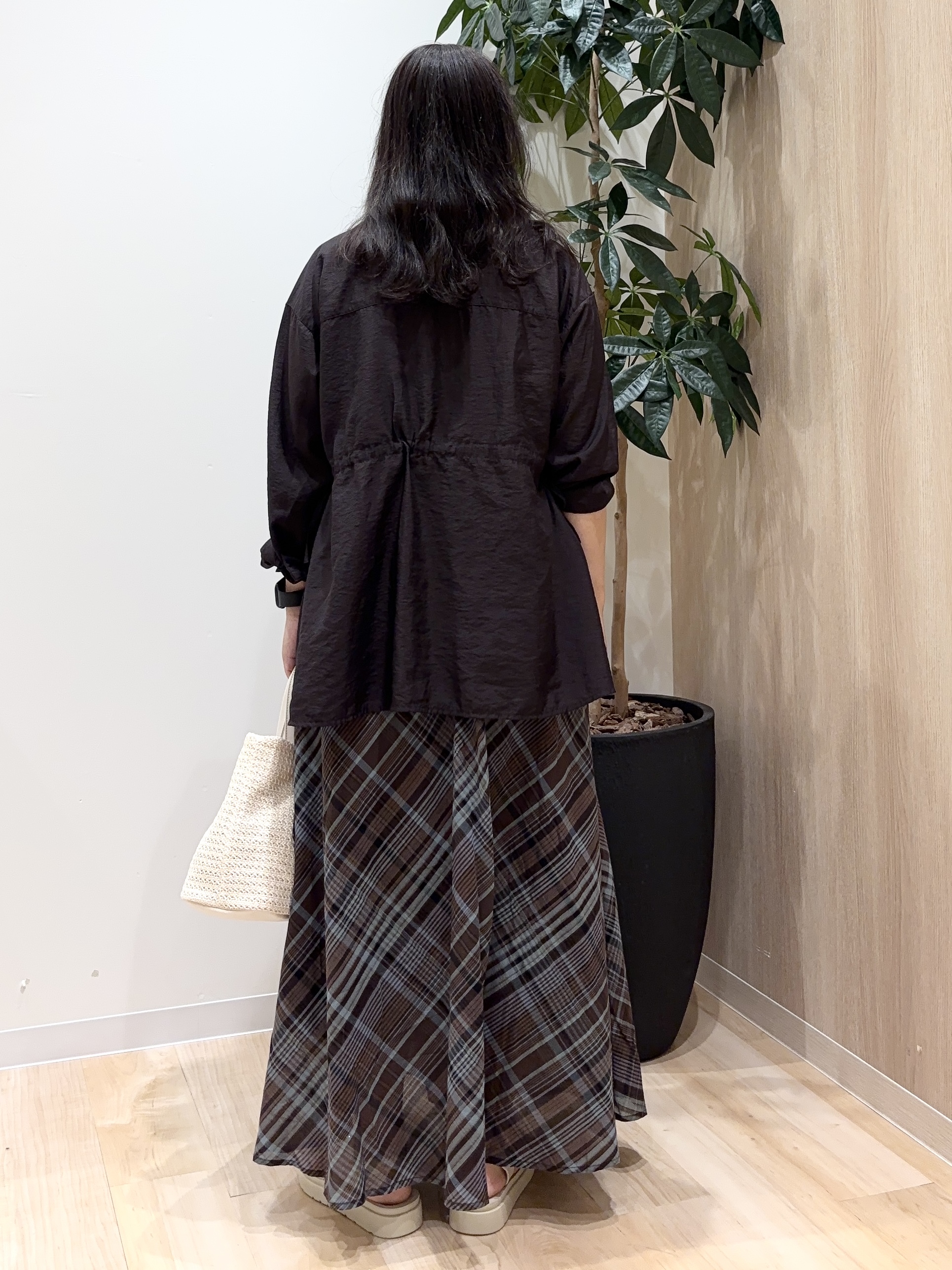 miraiさんの「grove｜高評価！【体型カバー・洗える】シアーサファリシャツジャケット」を使ったコーディネート