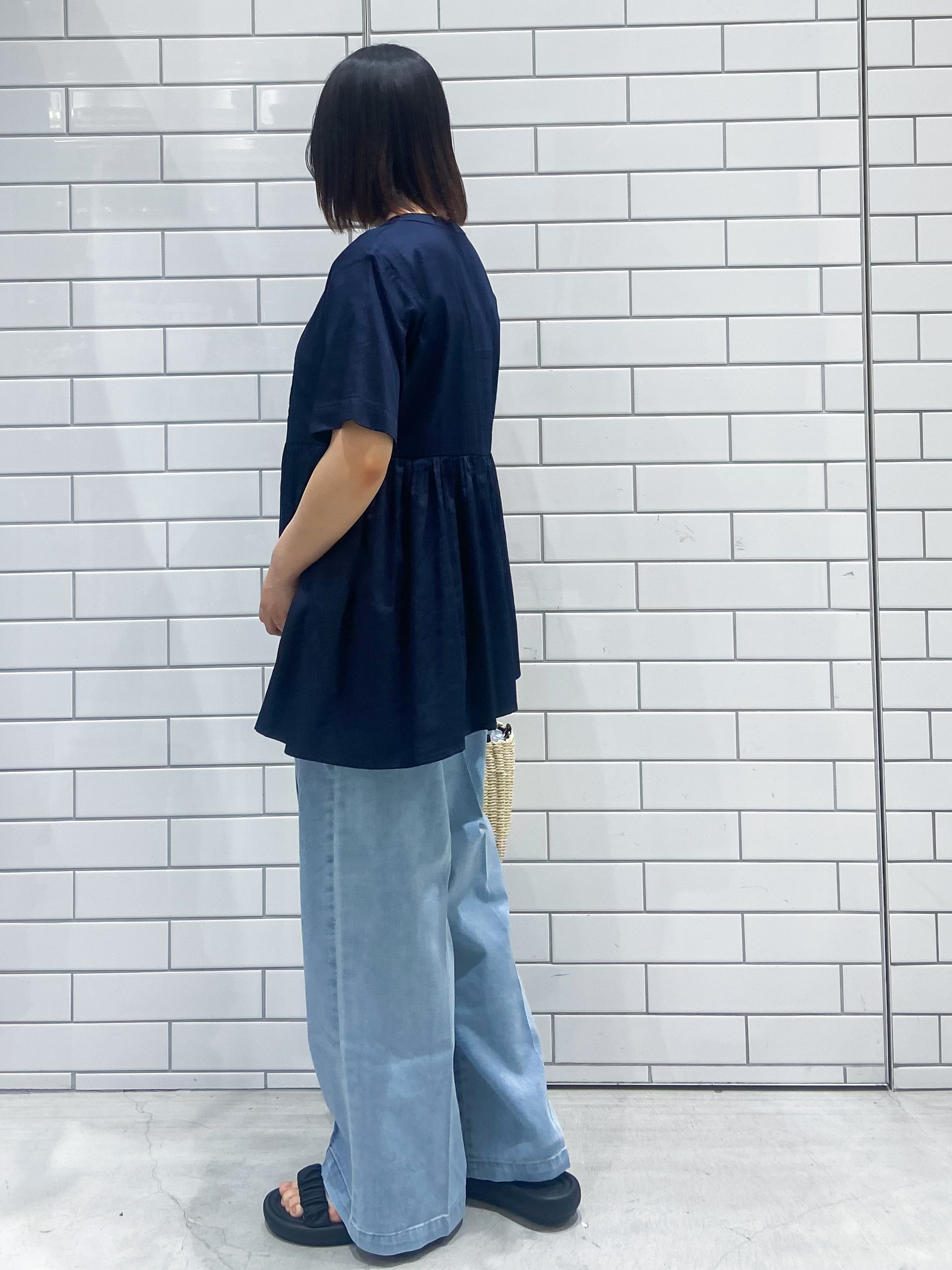 kimiさんの「OPAQUE.CLIP｜ピンタックアシメペプラムブラウス【洗濯機ＯＫ】」を使ったコーディネート