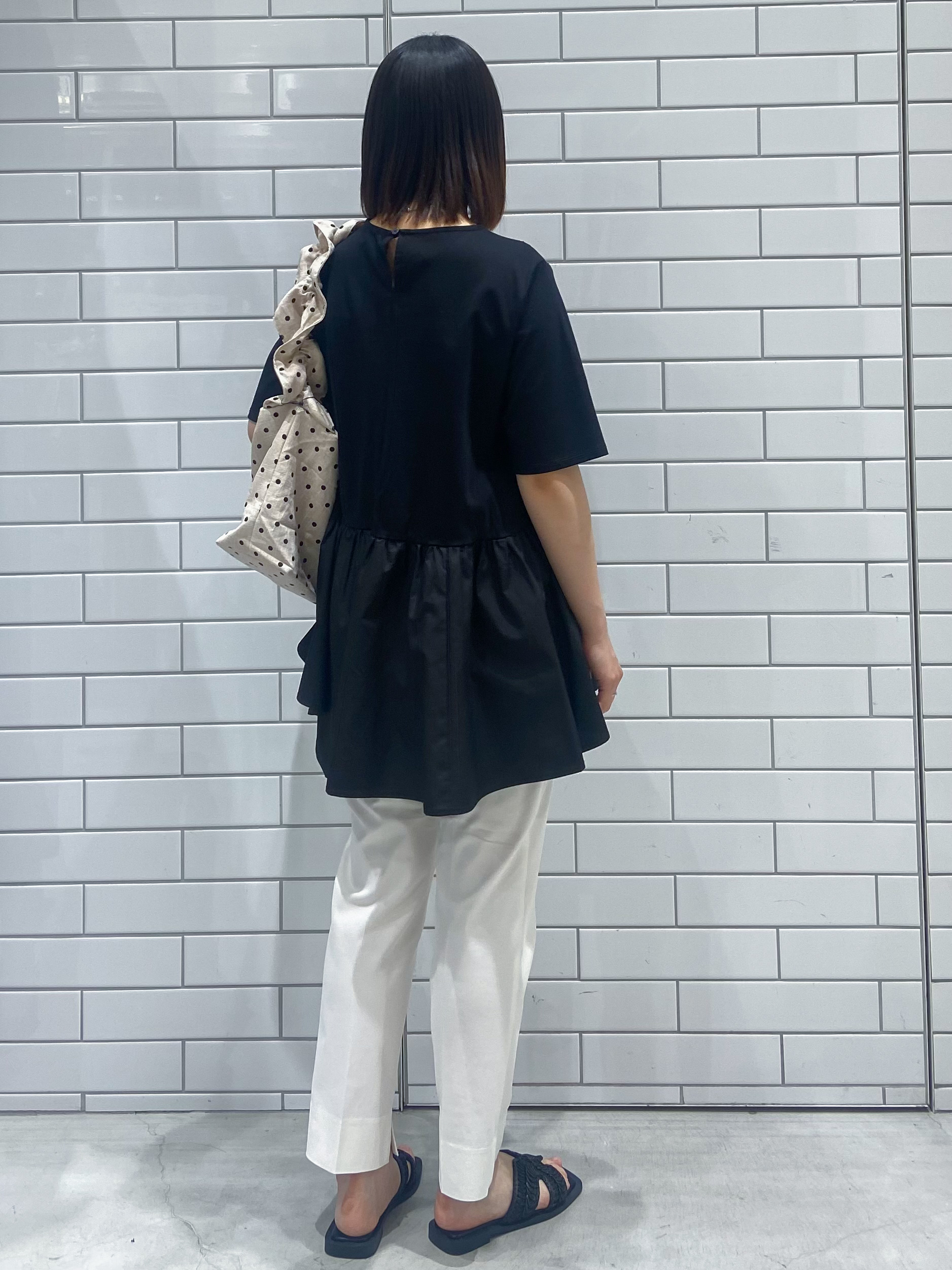 kimiさんの「OPAQUE.CLIP｜ペプラムドッキングカットソー【洗濯機OK】」を使ったコーディネート