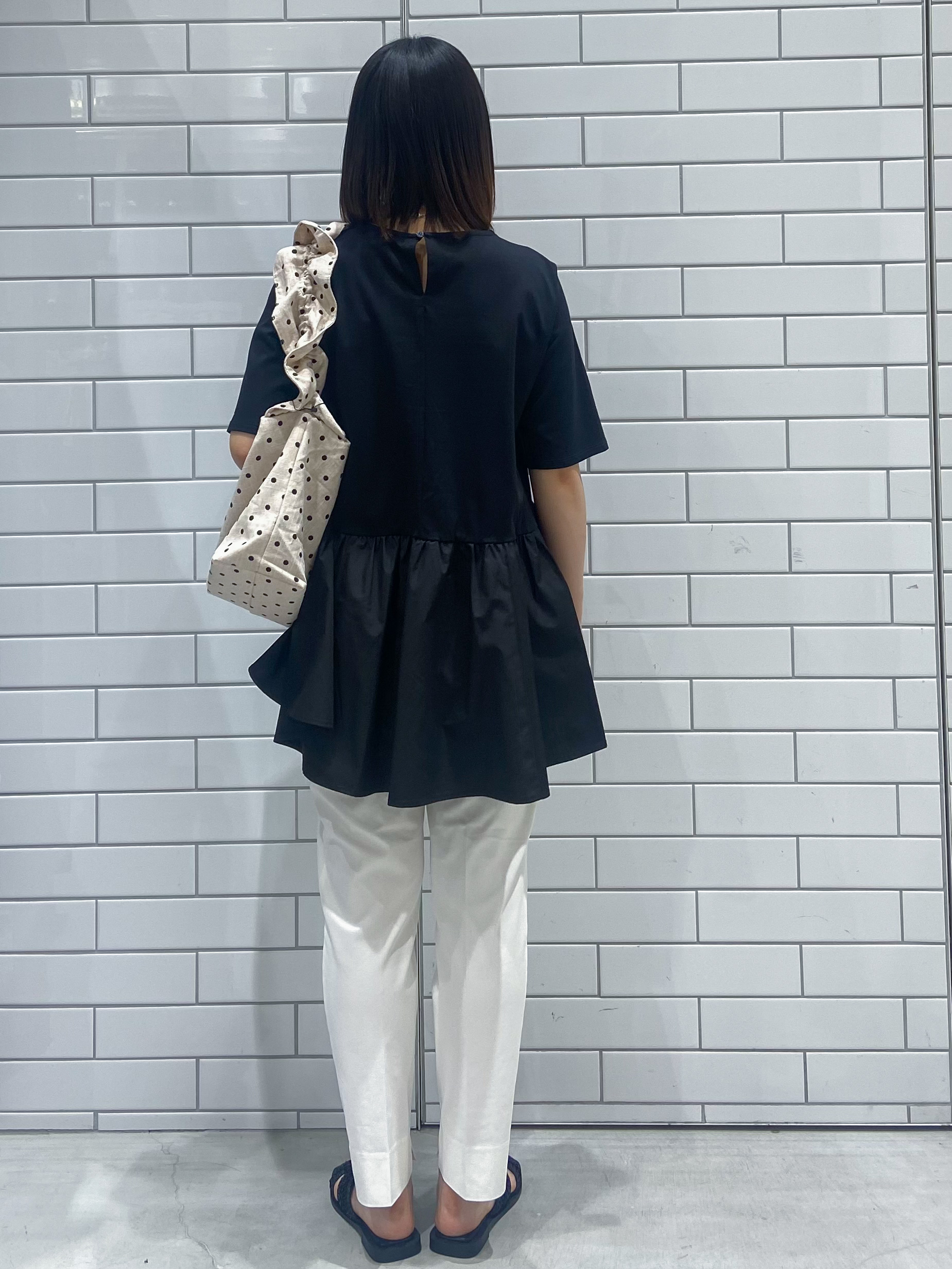 kimiさんの「OPAQUE.CLIP｜ペプラムドッキングカットソー【洗濯機OK】」を使ったコーディネート