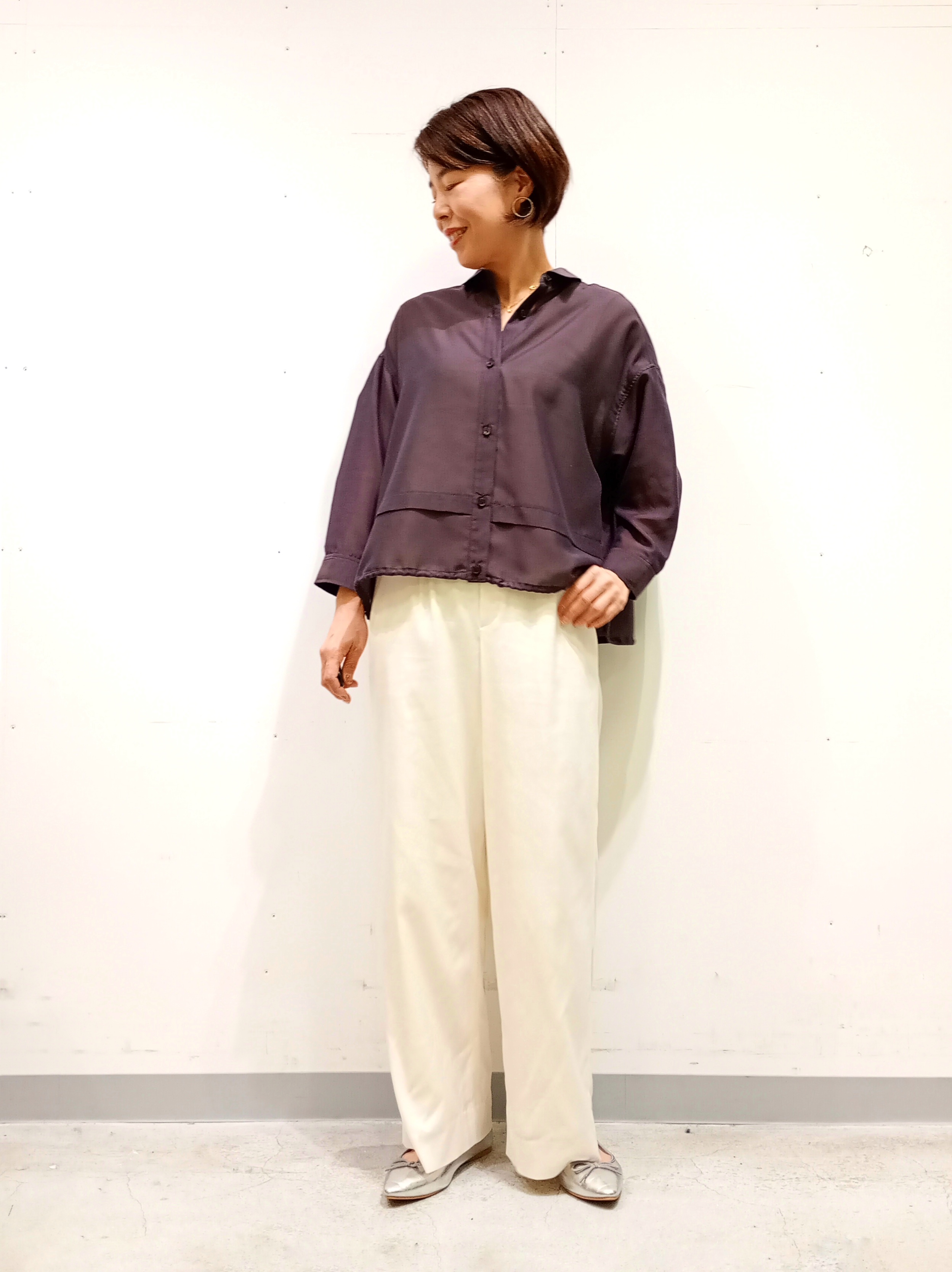 Kさんの「INDIVI｜【接触冷感／洗える／2WAY】ドロスト付 シアーシャンブレーシャツ」を使ったコーディネート