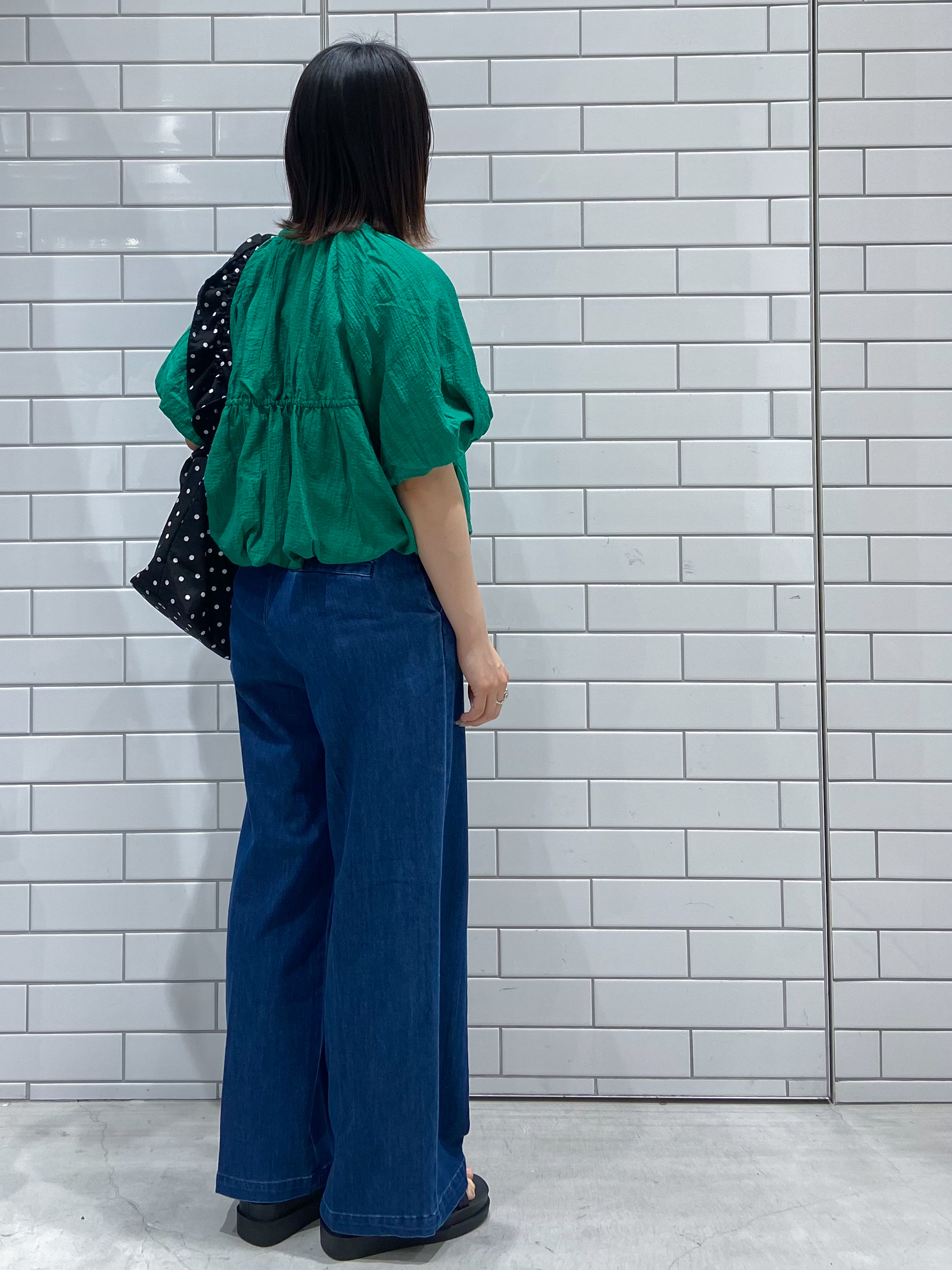 kimiさんの「OPAQUE.CLIP｜バルーンデザインブラウス【洗濯機OK】」を使ったコーディネート