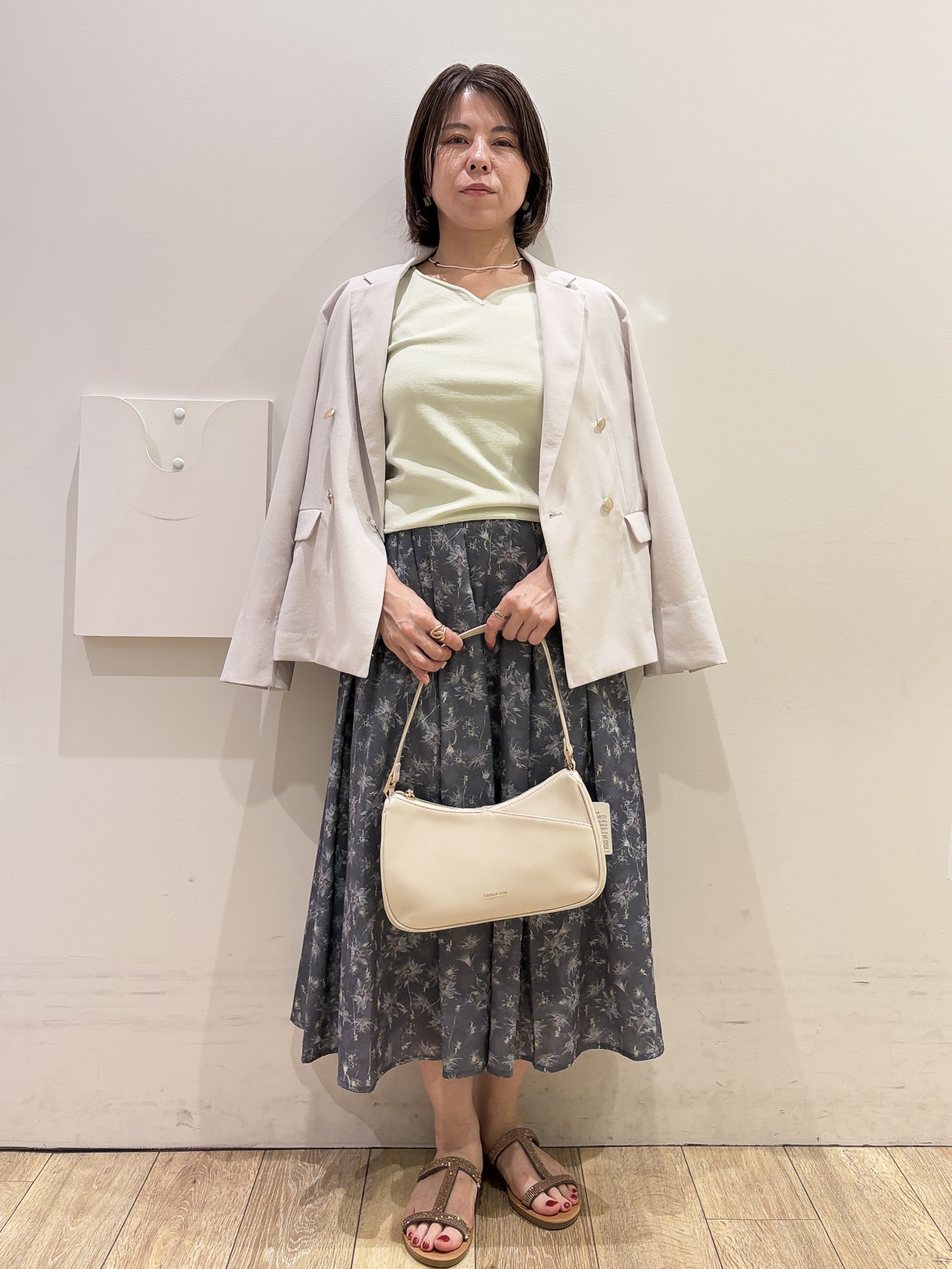 YUKOさんの「index｜【2WAY】フリルハンドルミドルトートバッグ」を使ったコーディネート