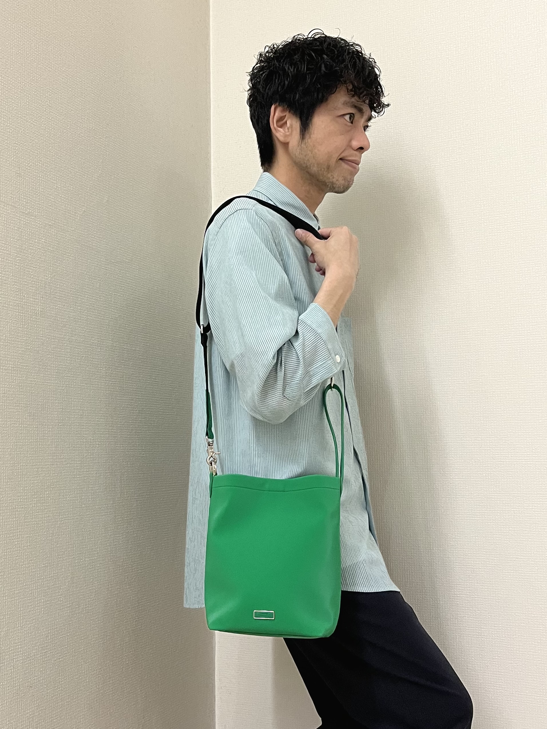 URAさんの「TAKEO KIKUCHI｜【通気性】トリコットサッカー 7分袖シャツ」を使ったコーディネート
