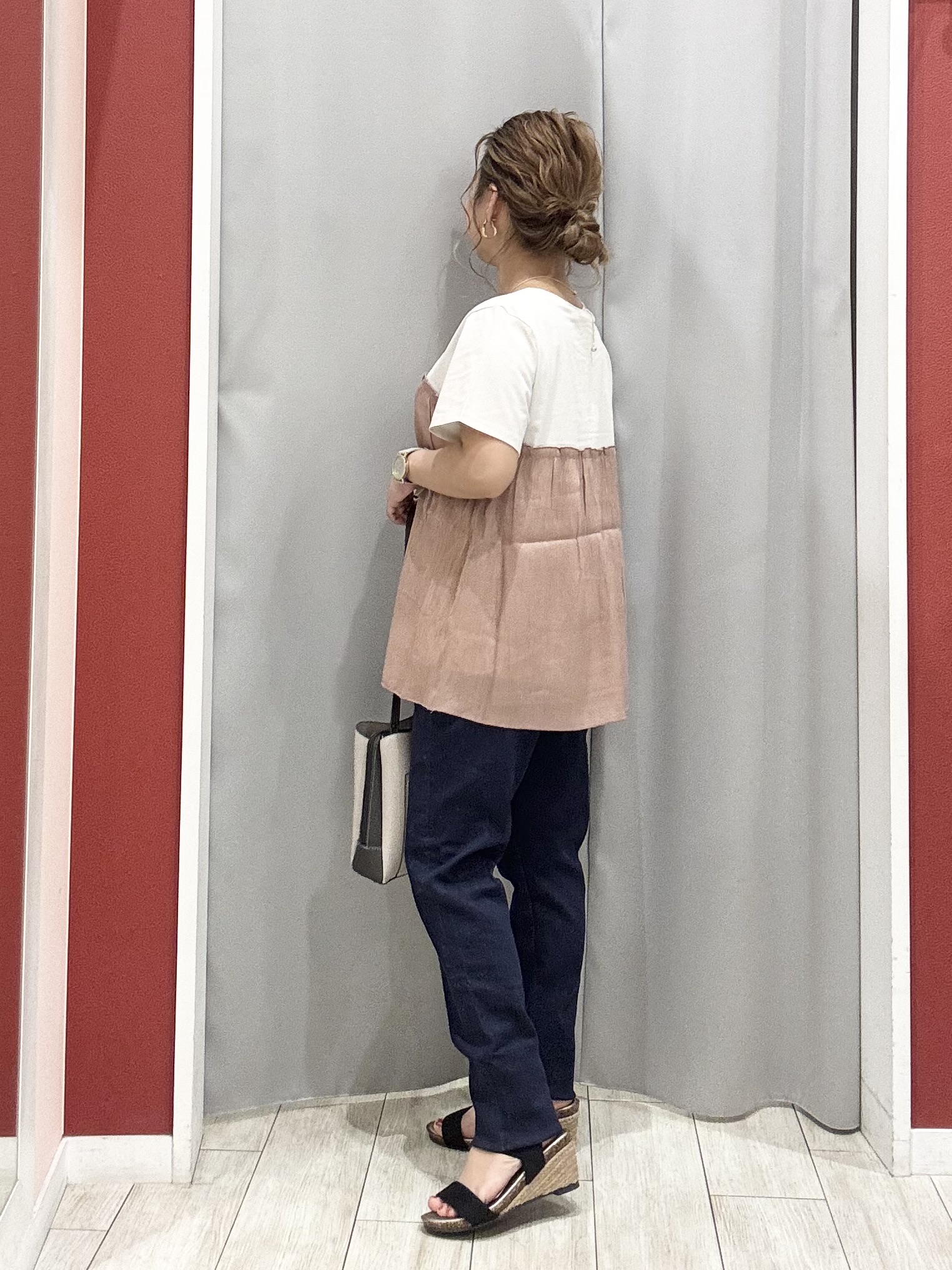 shioさんの「SHOO･LA･RUE｜【洗濯機可/S-LL】オンにもオフにも マルチに使えるボタンレスカーディガン」を使ったコーディネート