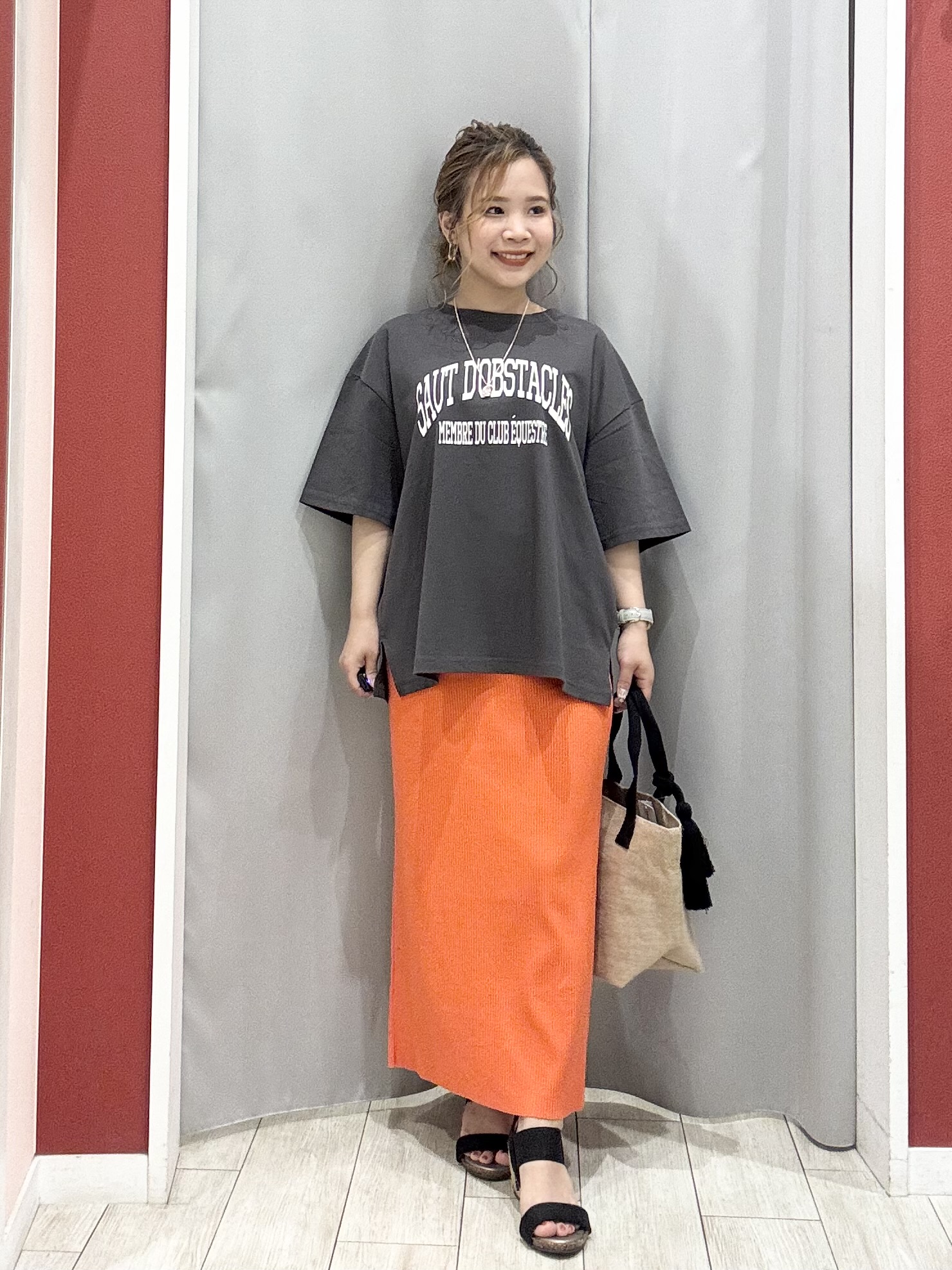 shioさんの「SHOO･LA･RUE｜【UV/吸水速乾/洗濯後しわになりにくい】ラッシュガードにもなる ストライプシャツ」を使ったコーディネート