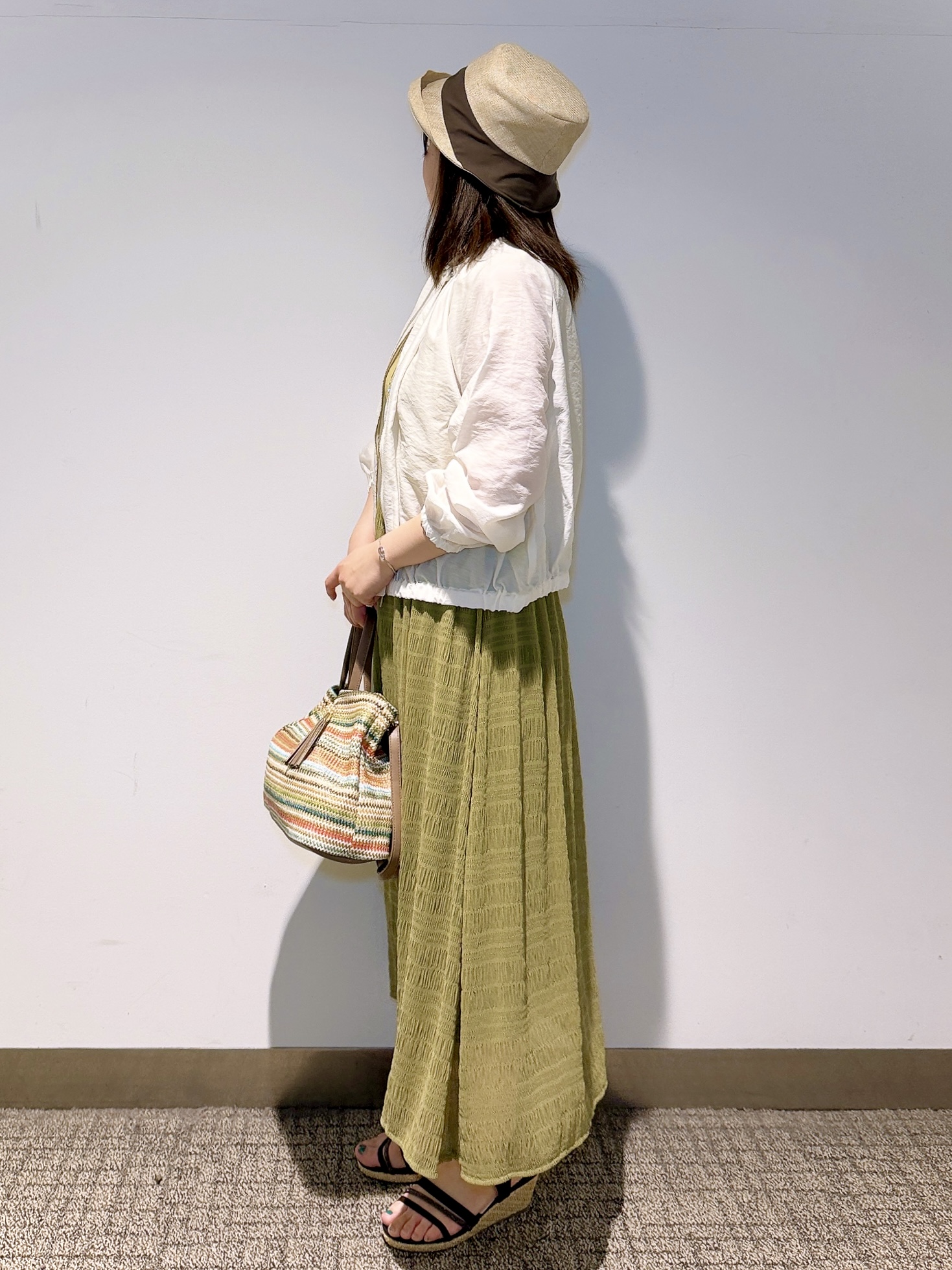 みーさんの「grove｜気温調整にも◎ブラウス感覚で羽織れるシアーブルゾン」を使ったコーディネート