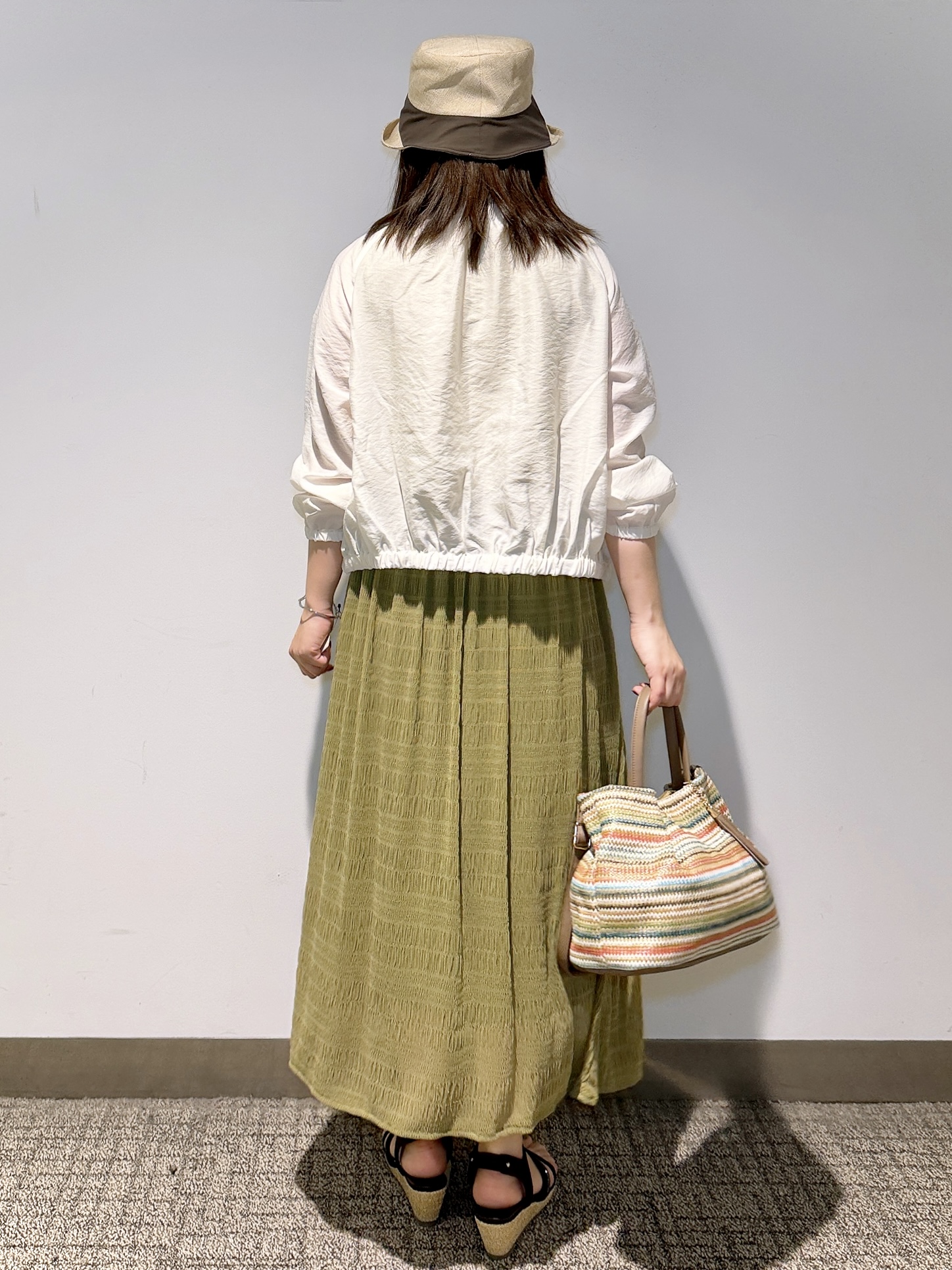みーさんの「grove｜気温調整にも◎ブラウス感覚で羽織れるシアーブルゾン」を使ったコーディネート