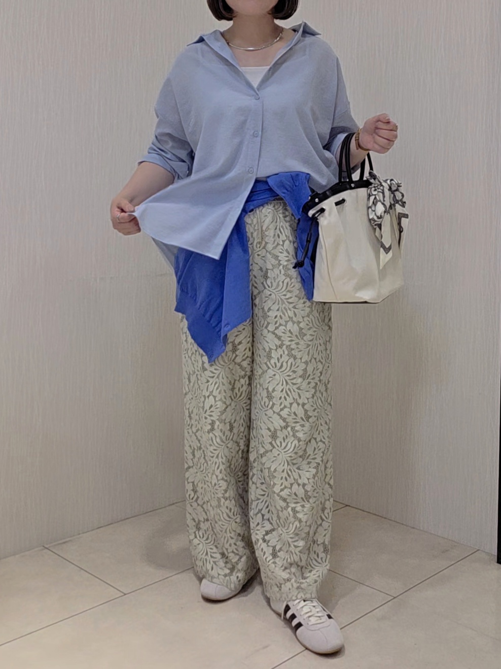 naokoさんの「UNTITLED｜◆【2WAY/マシンウォッシャブル】カシュクールデザインシャツ」を使ったコーディネート